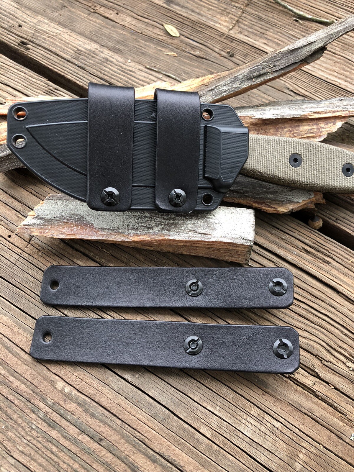 ESEE 3 or 4 Leather Scout Carry Horizontal Straps (knife & Sheath Not Included)