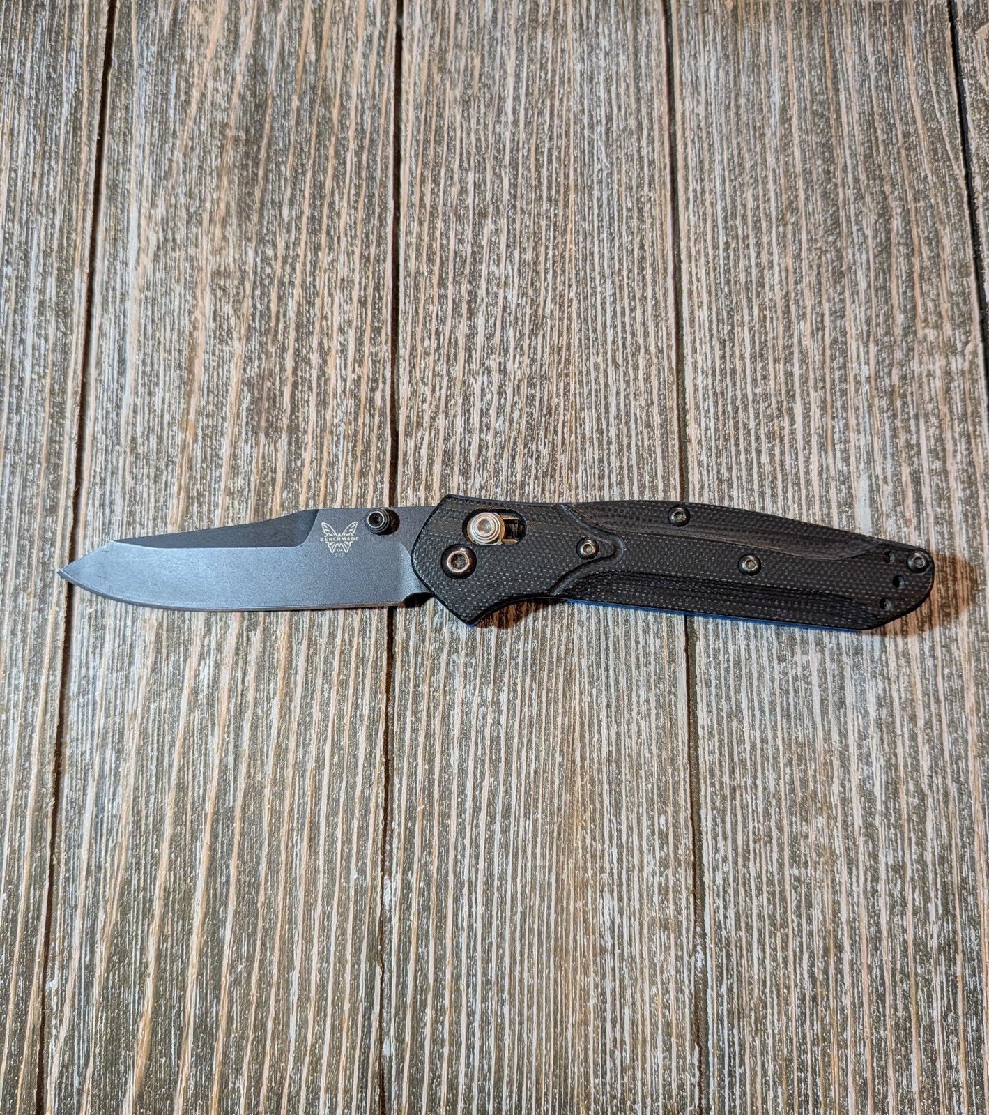 Benchmade 945BK-1 Mini Osborne Axis Reverse Tanto S30V Black/Blue G10