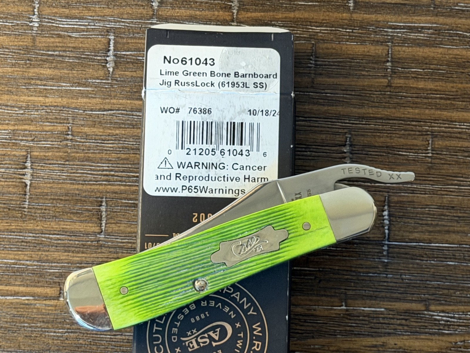 2024 Case XX 61043 Lime Green Bone Barnboard Jig Russlock