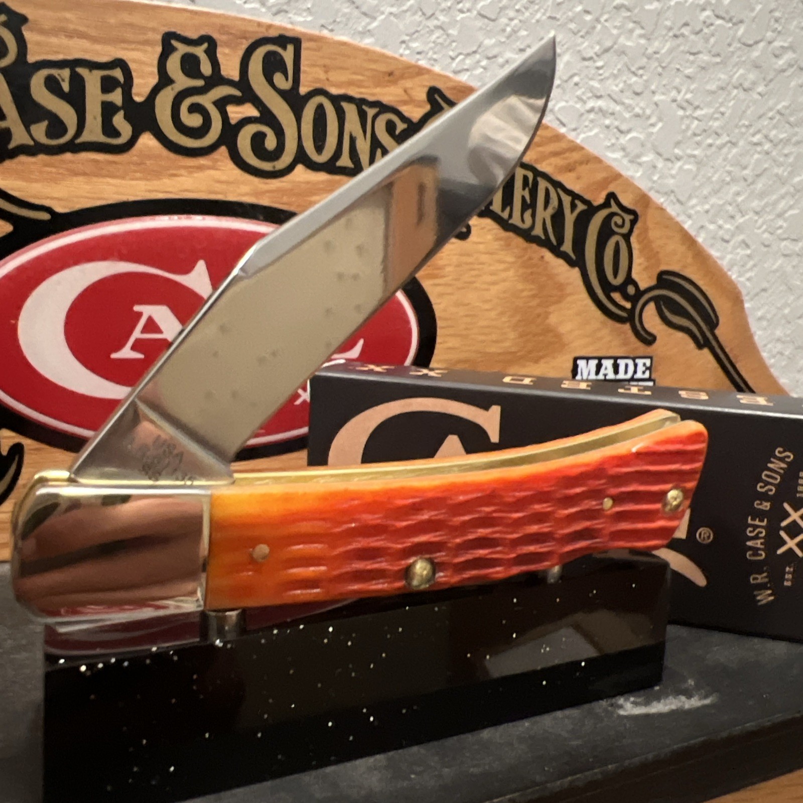 2026 CASE XX TEQUILA SUNRISE BONE CRANDALL JIGGED CASE AXE HANDLE BR61135 SS NIB