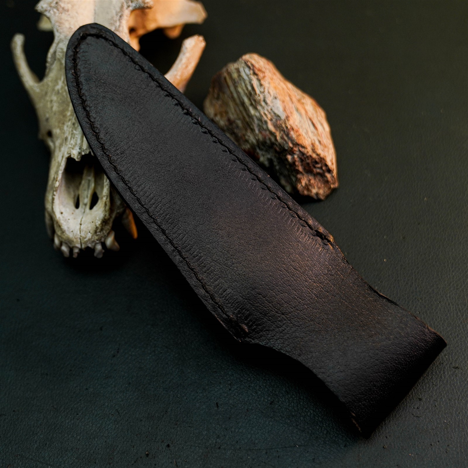 9.6″ Hunting EDC Stainless Knife Handmade Full Tang Resin Handle + Sheath