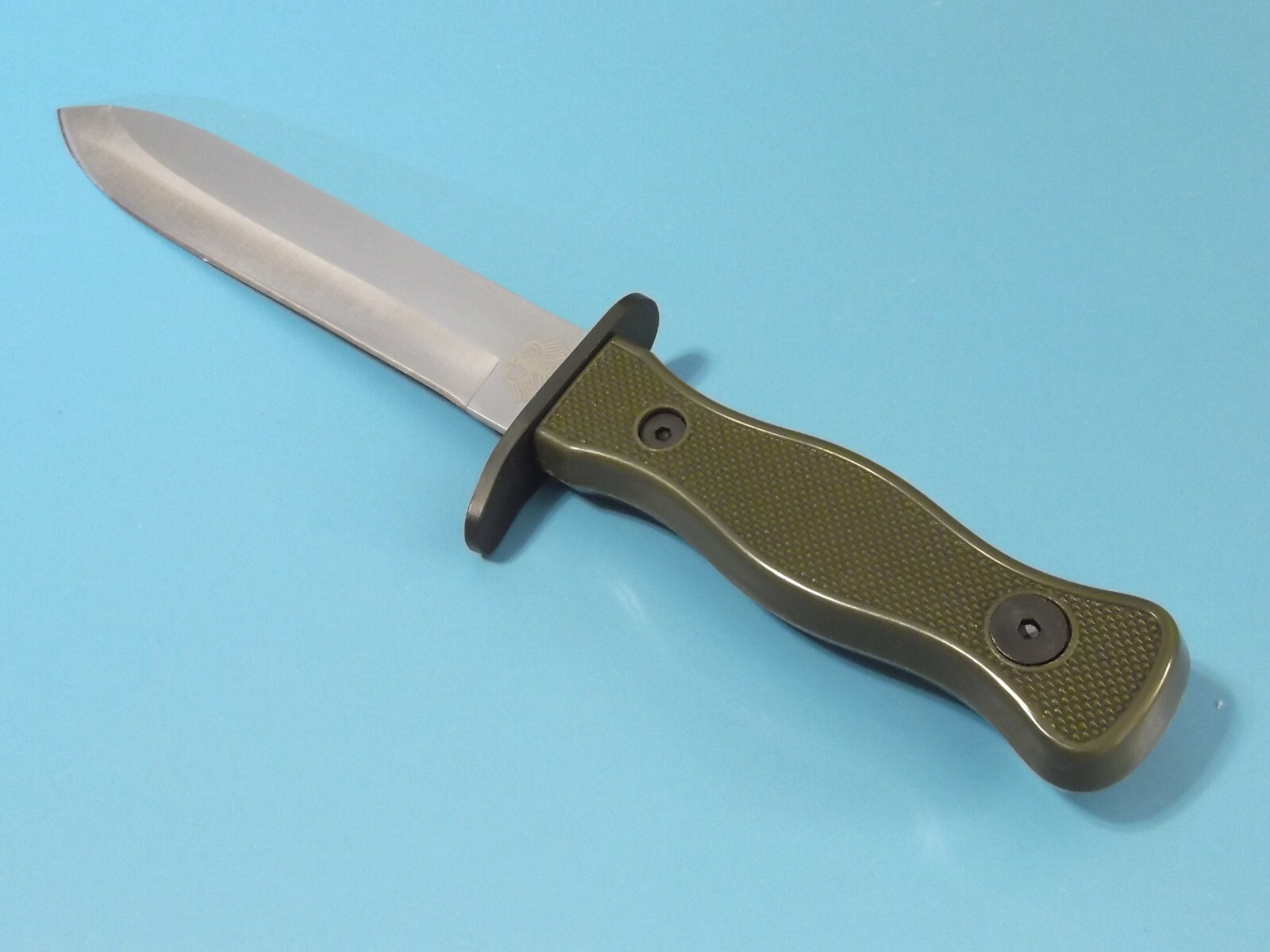 Bundeswehr MI211 OD Military Combat fixed blade field knife 10 3/8″ overall NEW!