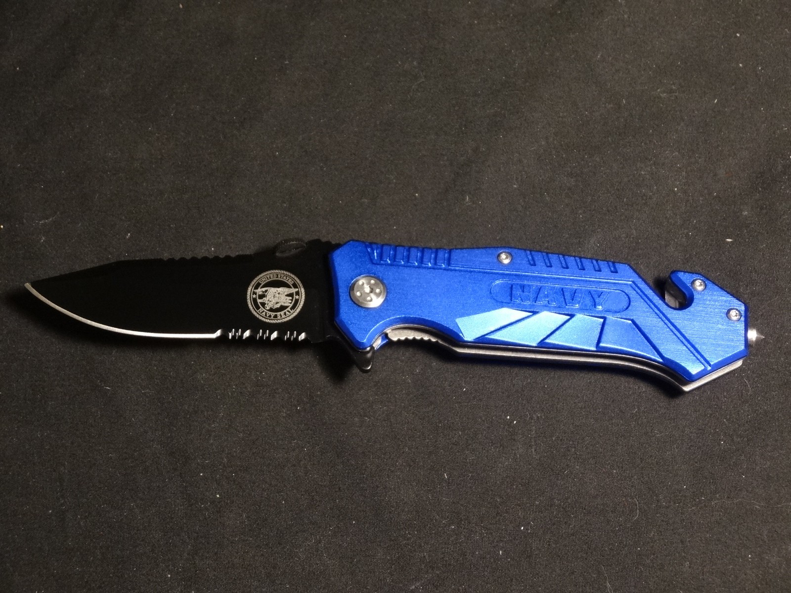 United States Navy Seal YC-501N Tactical Folding Knife With Dog Tag