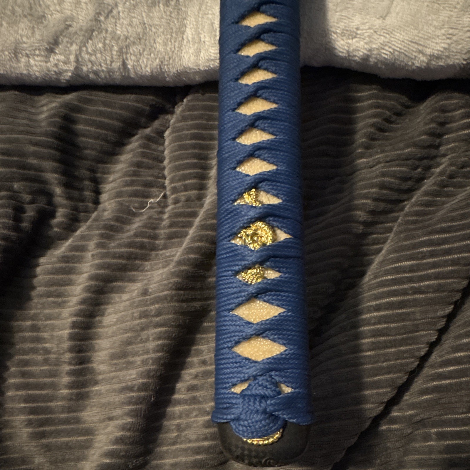 Japanese Katana Sword with Engraved Handle Samurai Sword And Engraved Tsuba