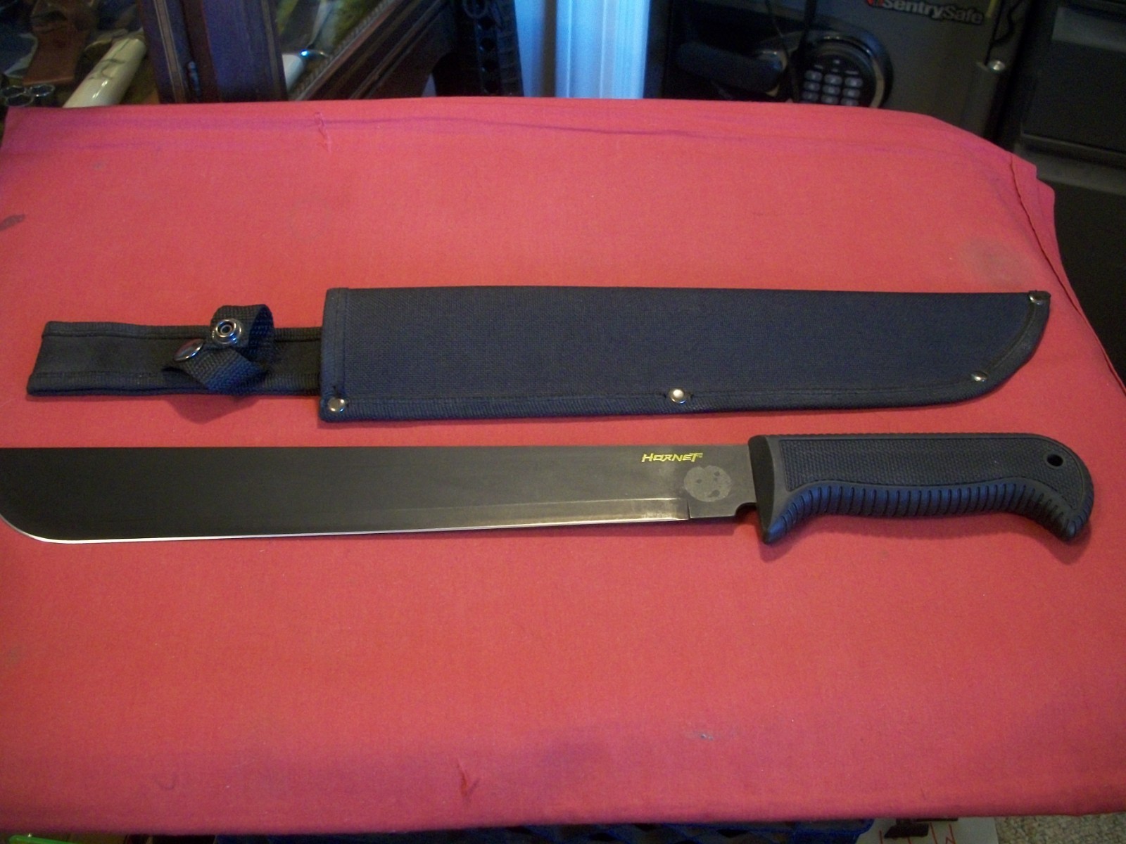 18 Inch Hornet Machete #BK2006 With Sheath, NOS