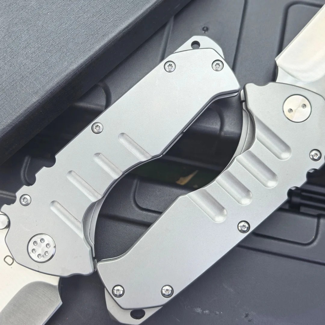 Heavy Duty Silver Folding Blade Tactical Knife D2 Blade Pocket EDC Knife 60HRC