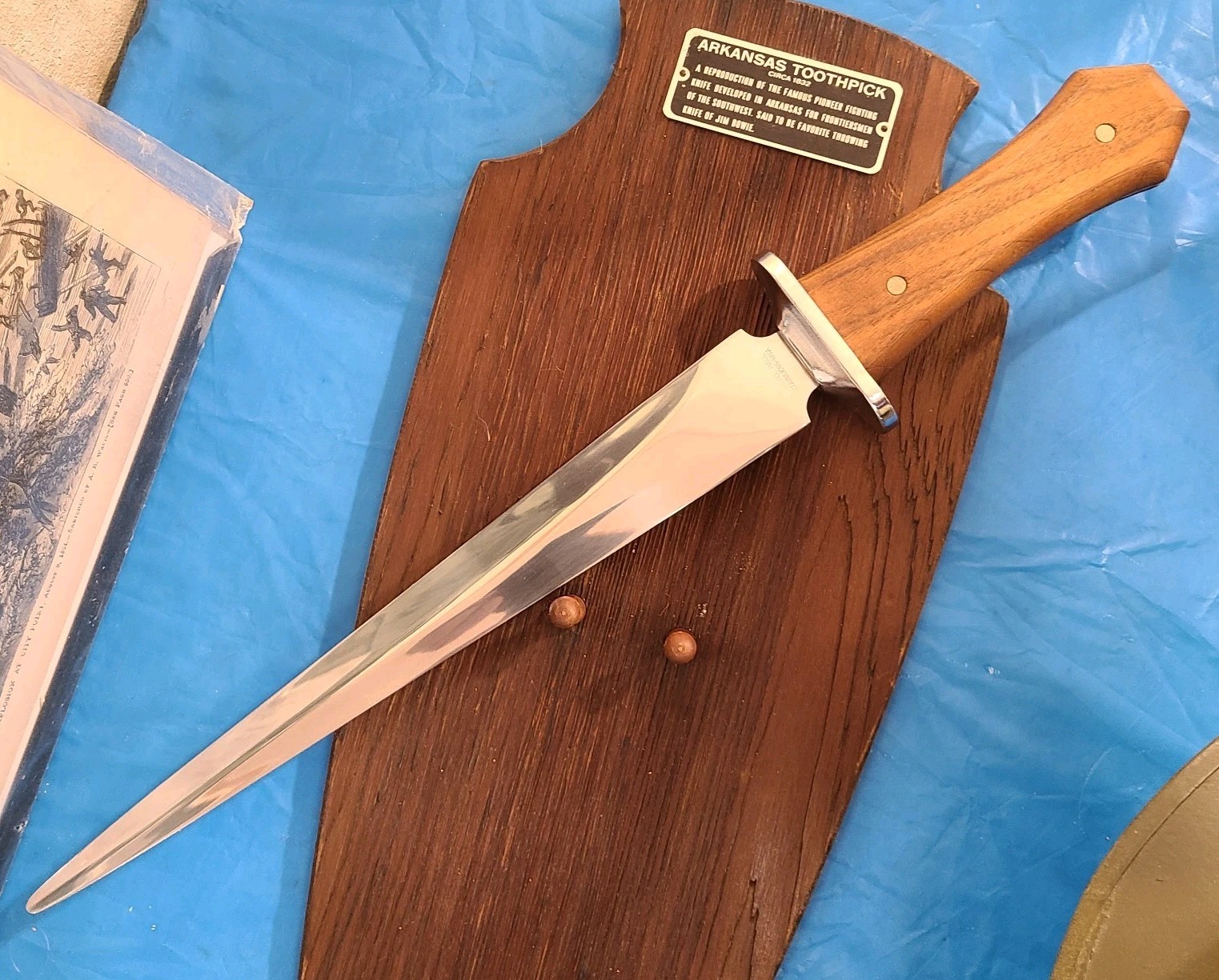 Arkansas Toothpick Carvel Hall USA Reproduction Knife Jim Bowie 17″ 1976