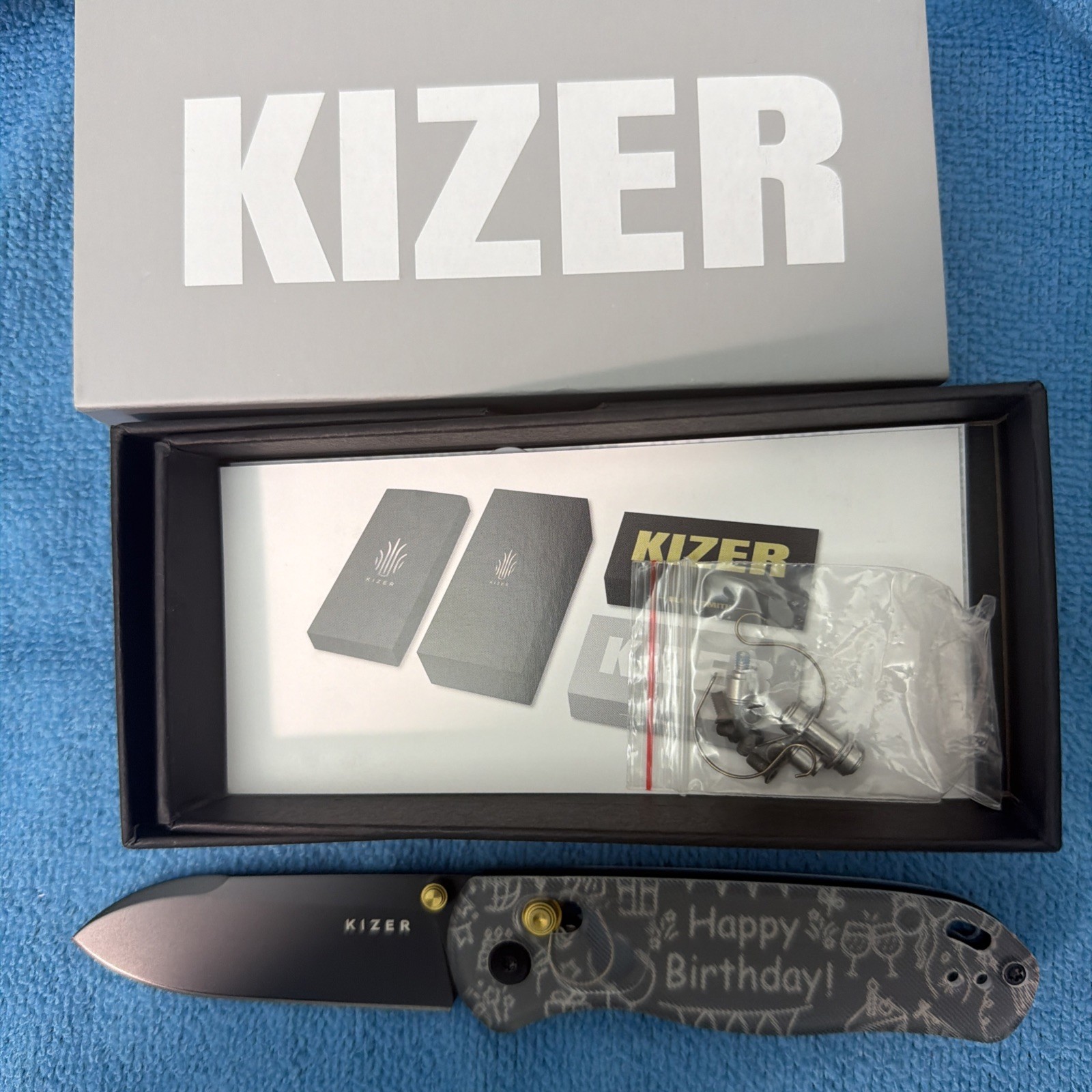 Kizer Drop Bear (Happy Birthday) V3619A13