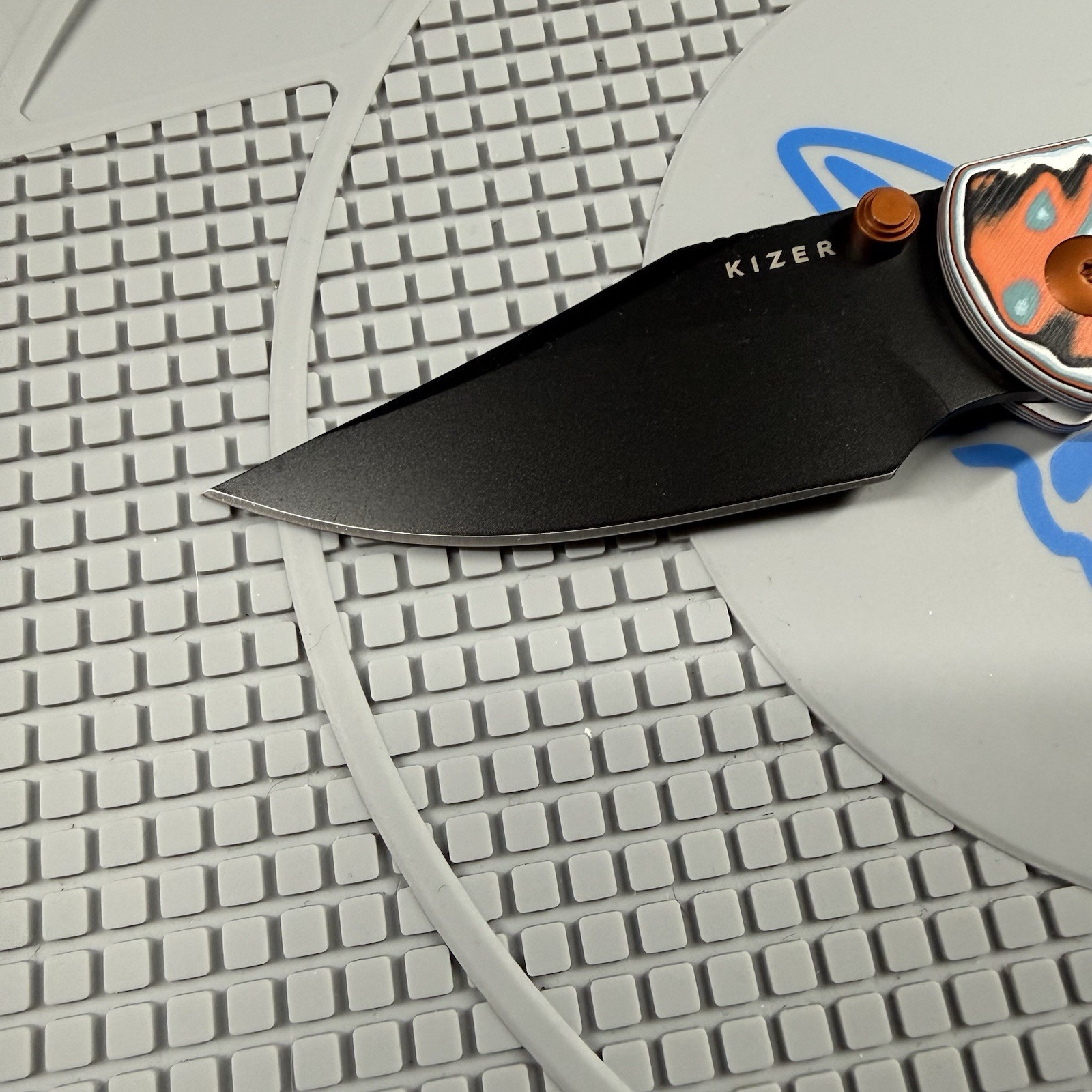 Kizer Drop Bear 2 Miami Vibes 10V Blade #005 Out 150 Limited Edition Exclusive