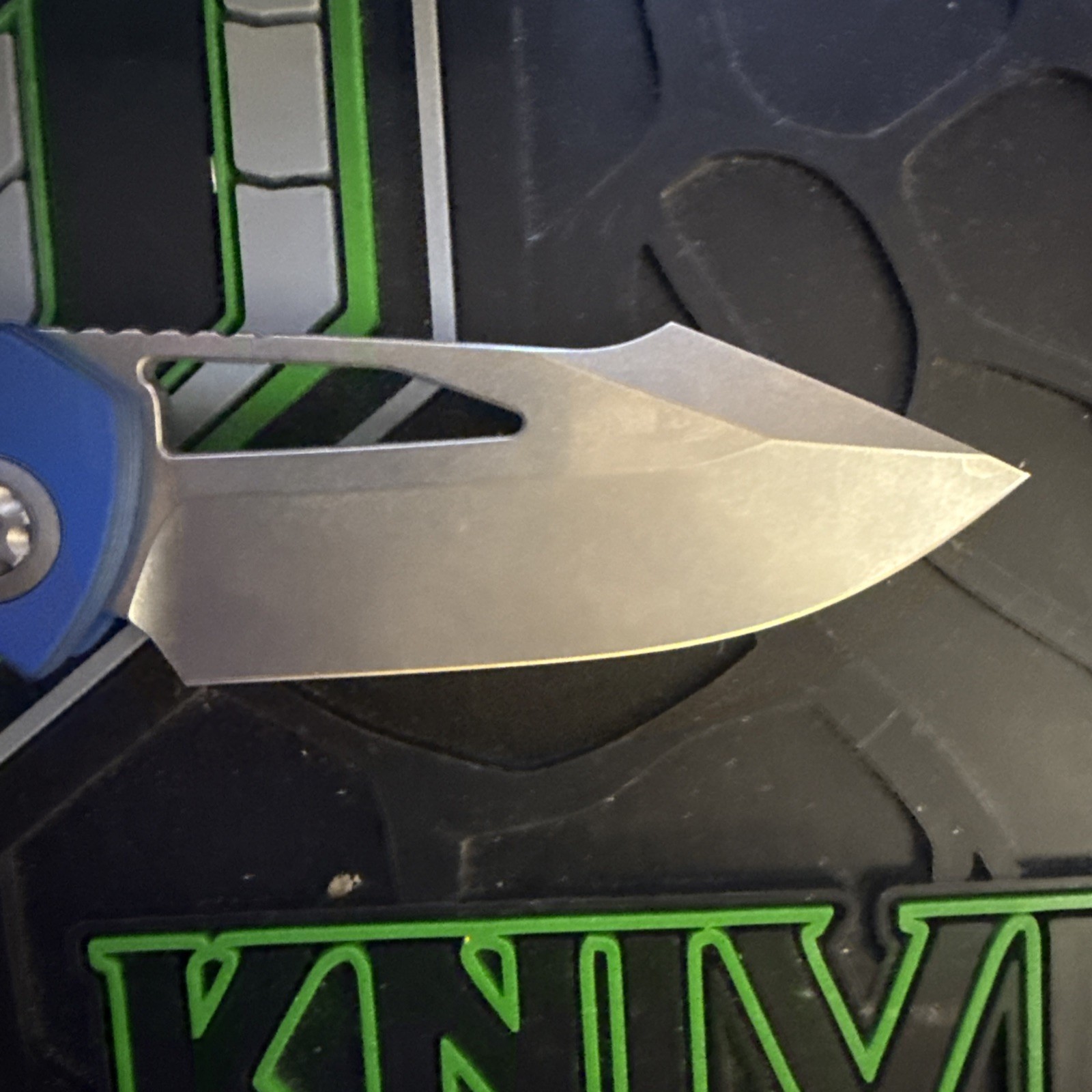 Heretic Pariah Blue/Black G10 Sold Out