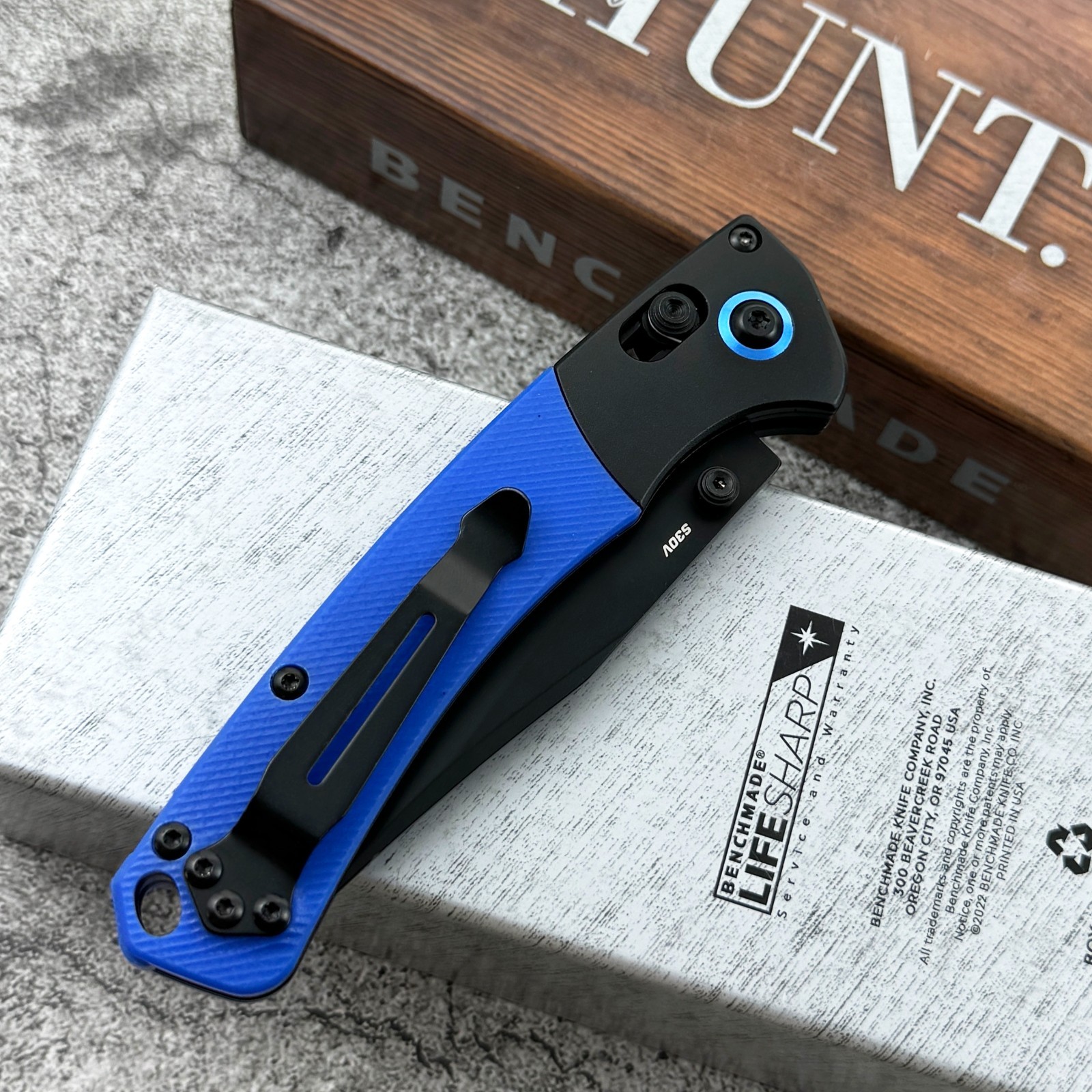Benchmade 15085-BK Crooked River Black Aluminum G10 Clip-Point Folding Knife
