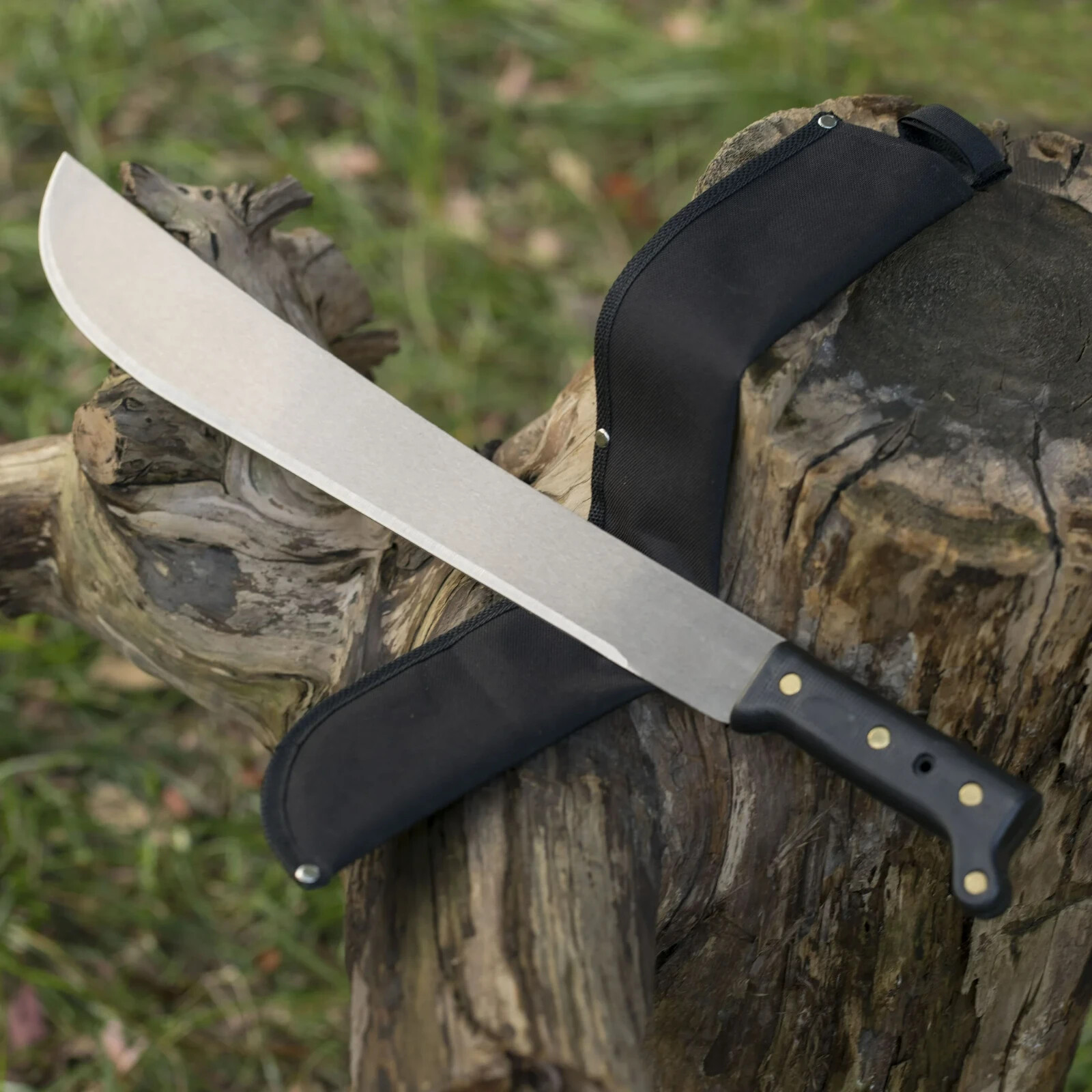 Ozark Trail 18″ Machete with Sheath, Model 5052