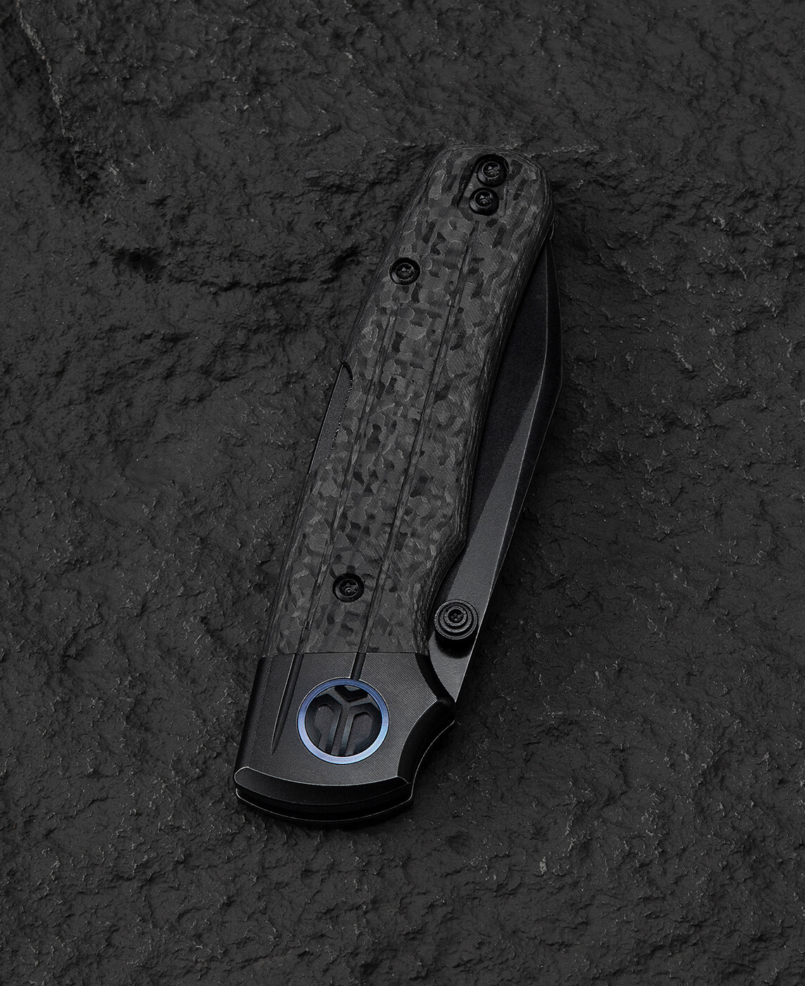 Bestech Knives Tonic Folding Knife 2.88″ M390 Steel Blade Titanium/Carbon Fiber