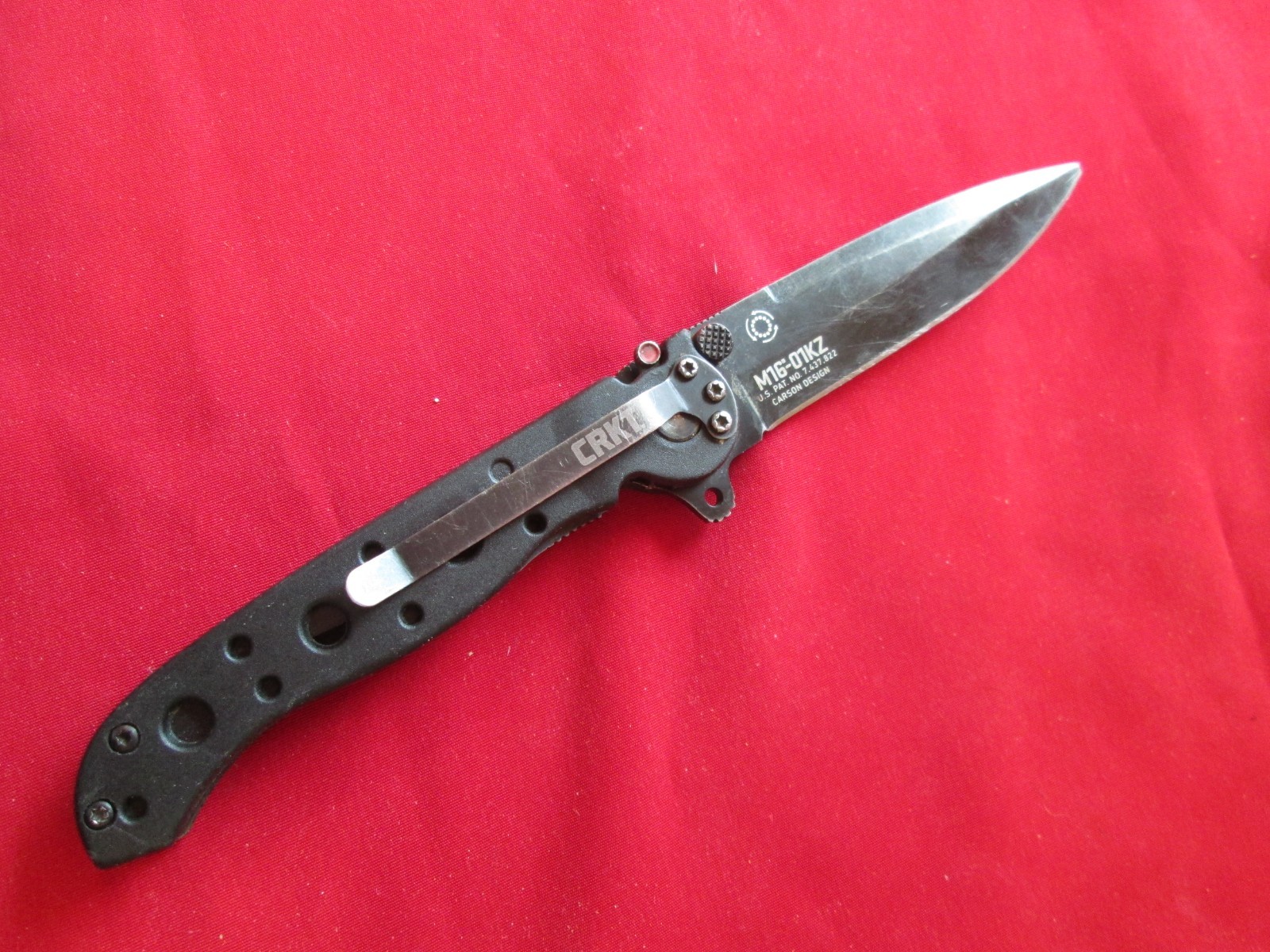 CRKT M16-01KZ Red Dot lock (broke tip ) Knife