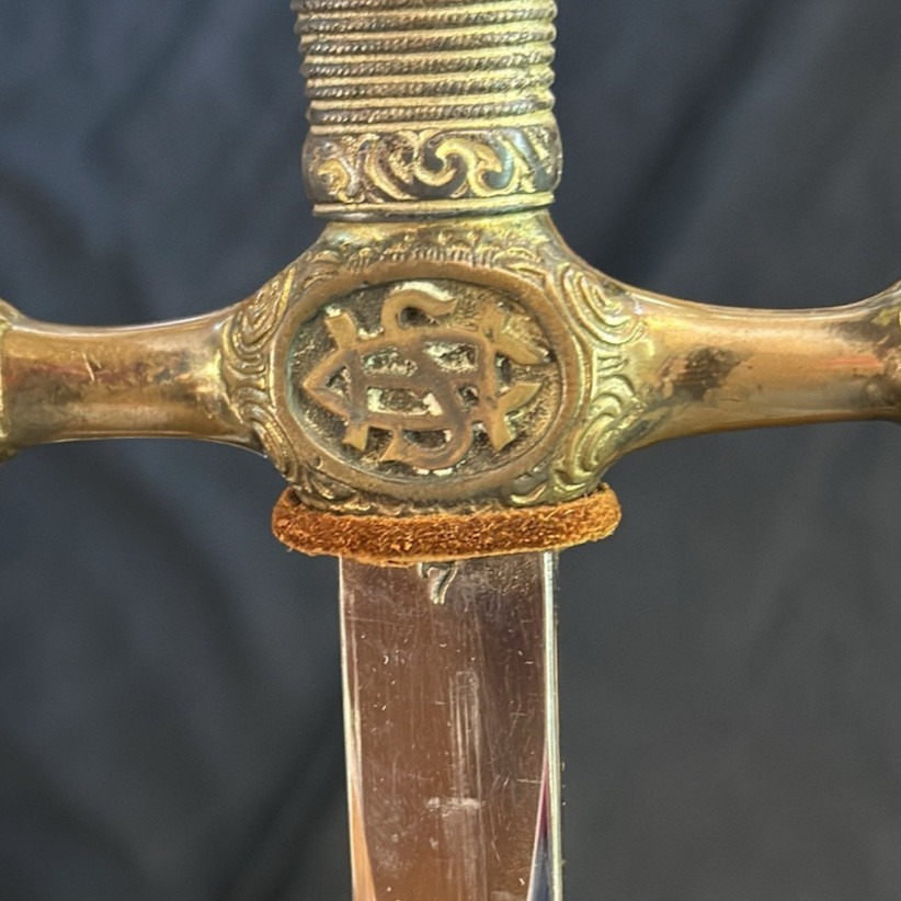 UNITED STATES MILITARY CADET SWORD WITH SCABBARD & SHEATH