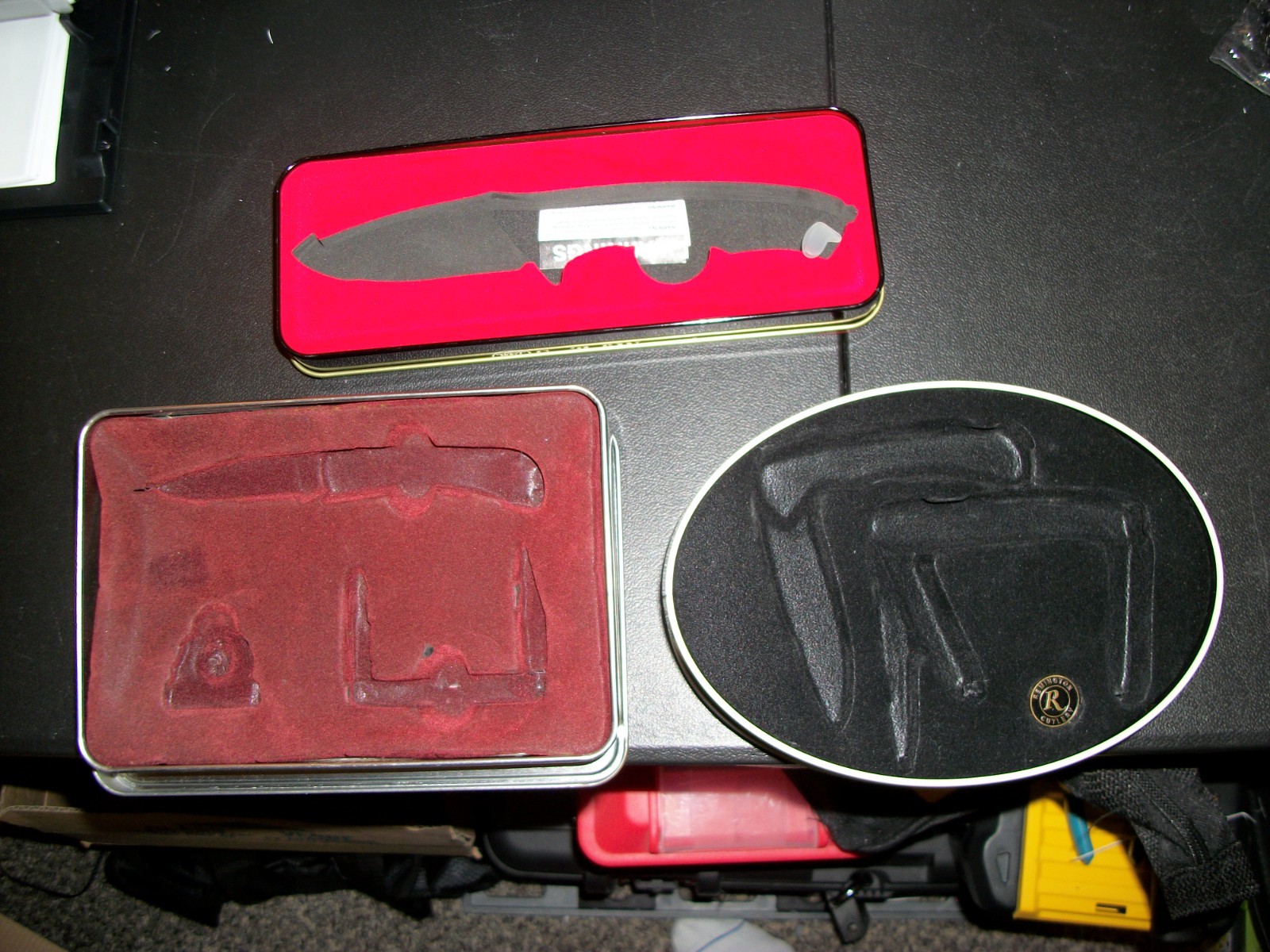 3 KNIFE TINS WINCHESTER, REMINGTIN, & SMITH&WESSON NONE HAVE KNIVES NICE SHAPE