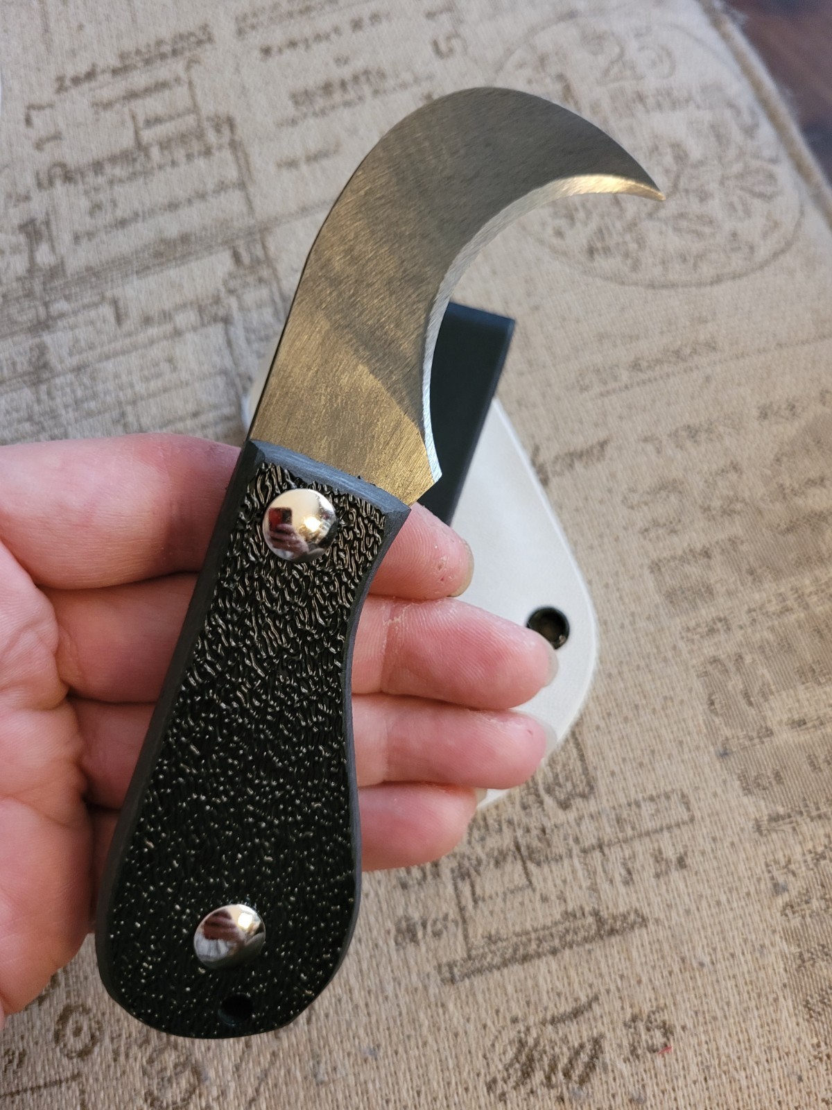 RcaneArtisan Handmade Winterhawk Fixed Blade Knife