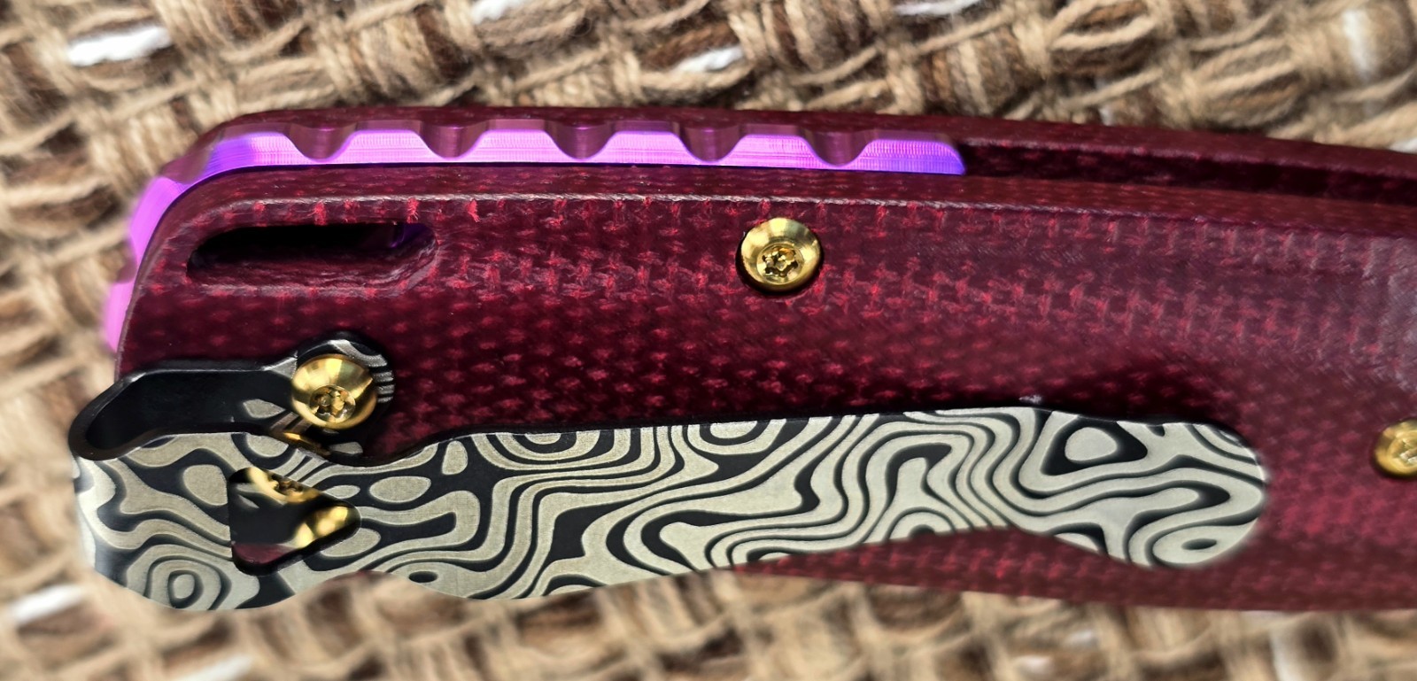 Benchmade 535GRY-1 Bugout – S30V 3.24″ Micarta CUSTOM «RED Velvet» + TITANIUM x5