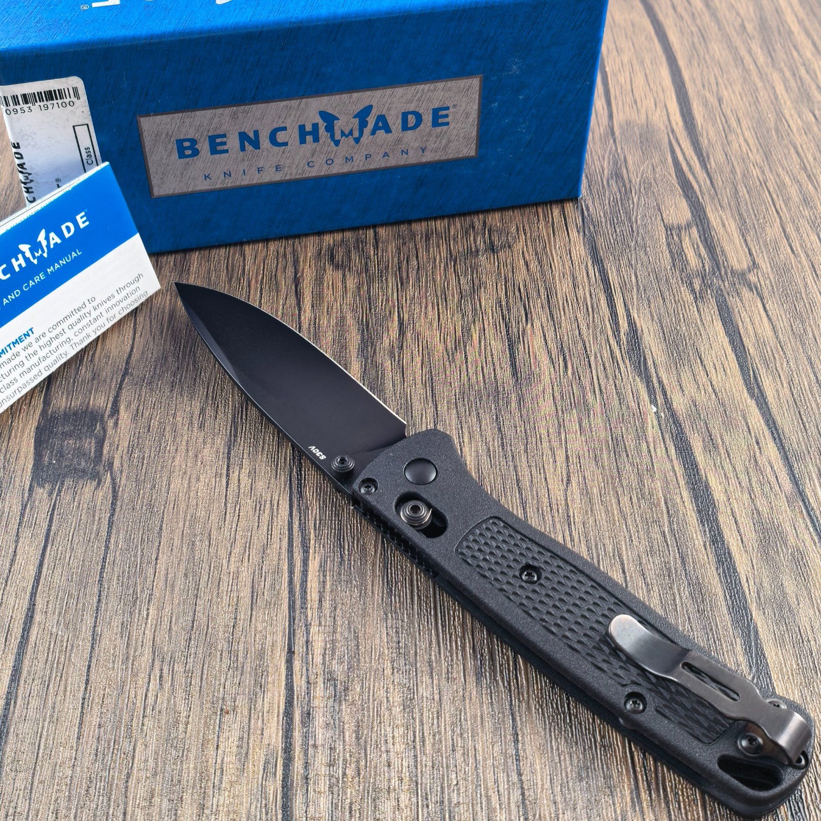 Benchmade-Knives Bugout-Black CF-Elite Handle CPM-S30V-Steel Knives(535BK-2)