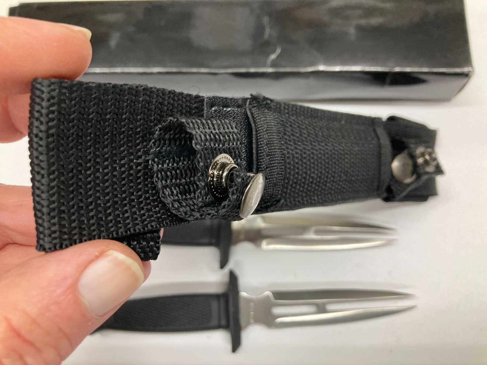 Double Knife Set w/Horizontal Belt Nylon Sheath YK-20-2