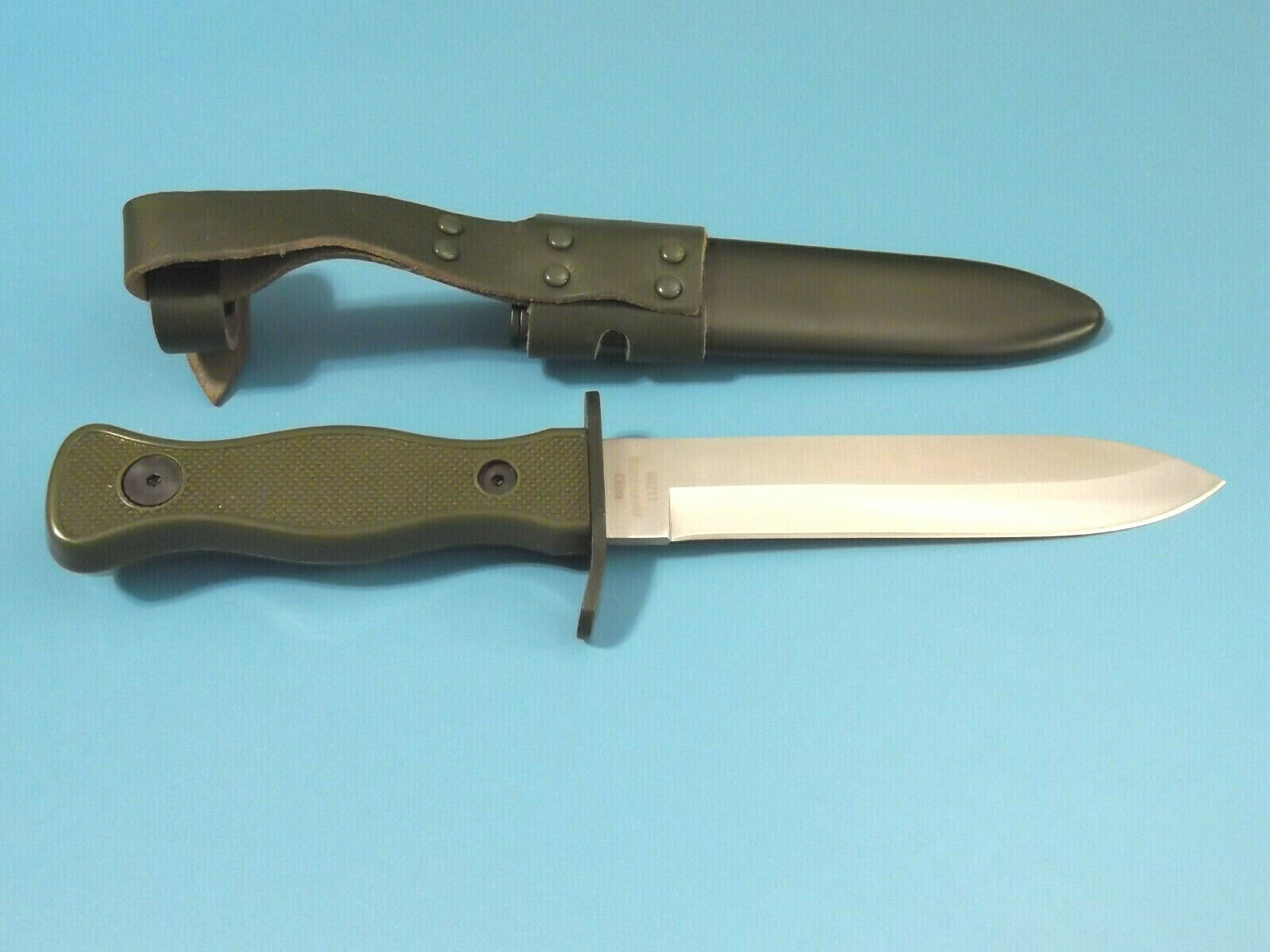 Bundeswehr MI211 OD Military Combat fixed blade field knife 10 3/8″ overall NEW!