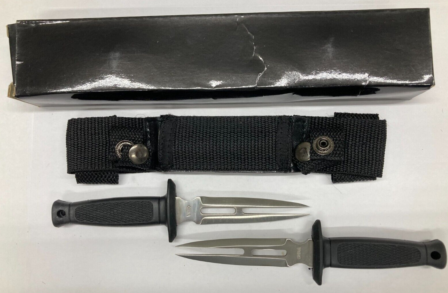 Double Knife Set w/Horizontal Belt Nylon Sheath YK-20-2