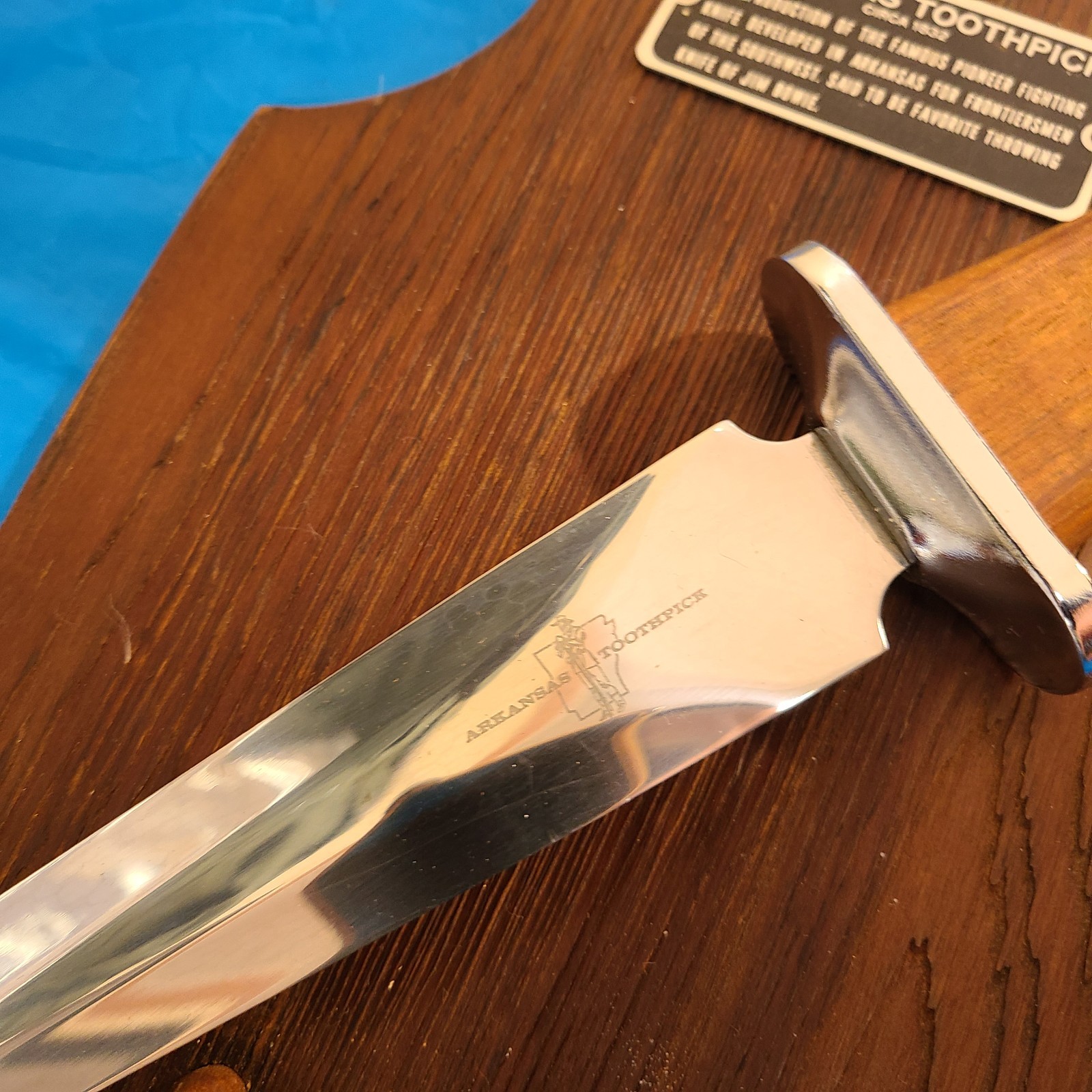 Arkansas Toothpick Carvel Hall USA Reproduction Knife Jim Bowie 17″ 1976