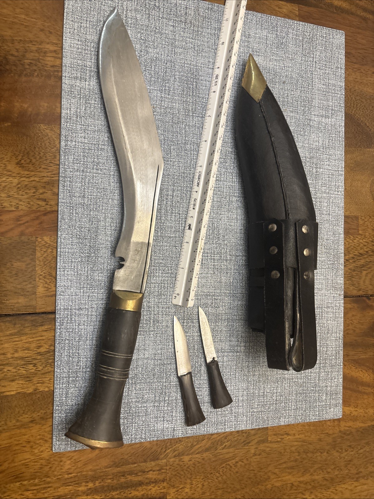 Gurkha Service No.1 Kukri, Hand Forged Blade Knife, 10″ Blade with Sheath Nice