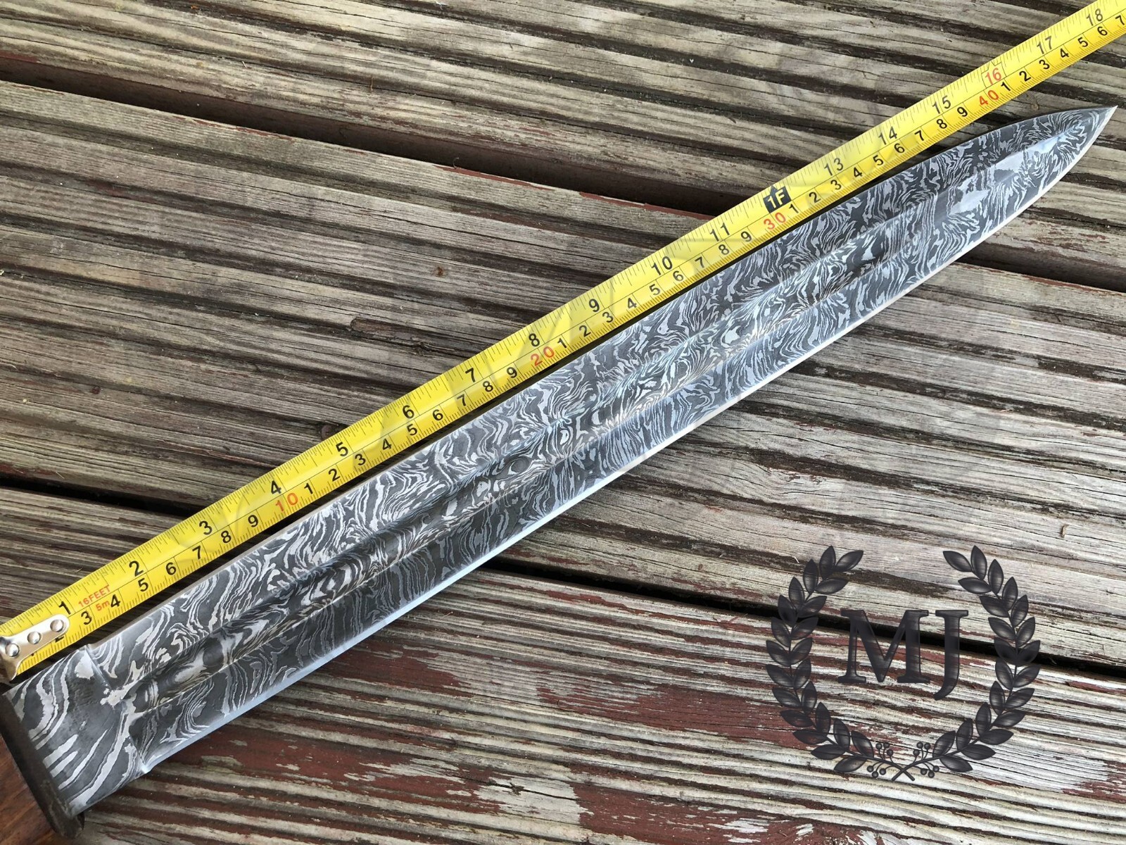 Custom Handmade Damascus Steel Hunting Sword Warrior Sword Double Edge Sheath