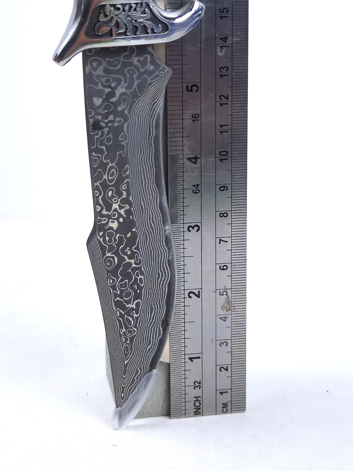 5.5-inch Hunting Knife w/ STAINLESS Laser-Etched DAMASCUS Blade & LEATHER Sheath
