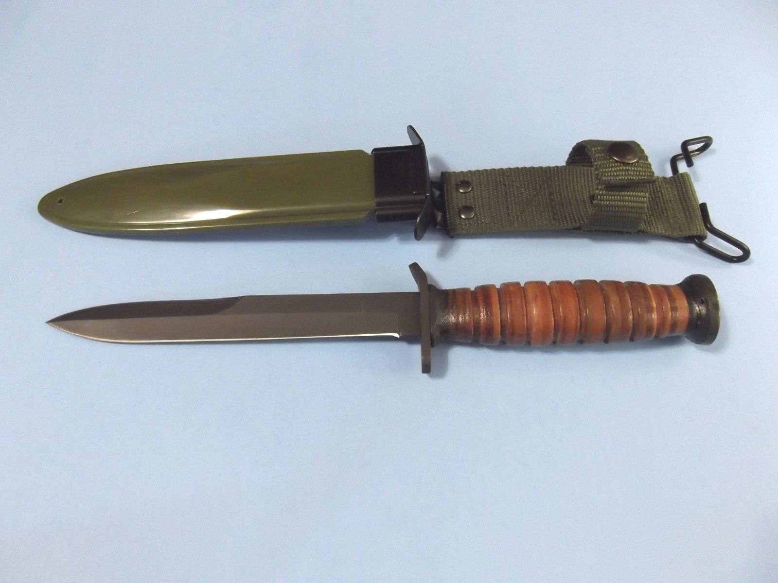 WWII M3 Trench Knife Replica 211133 Stacked Leather dagger 11 5/8″ overall NEW!