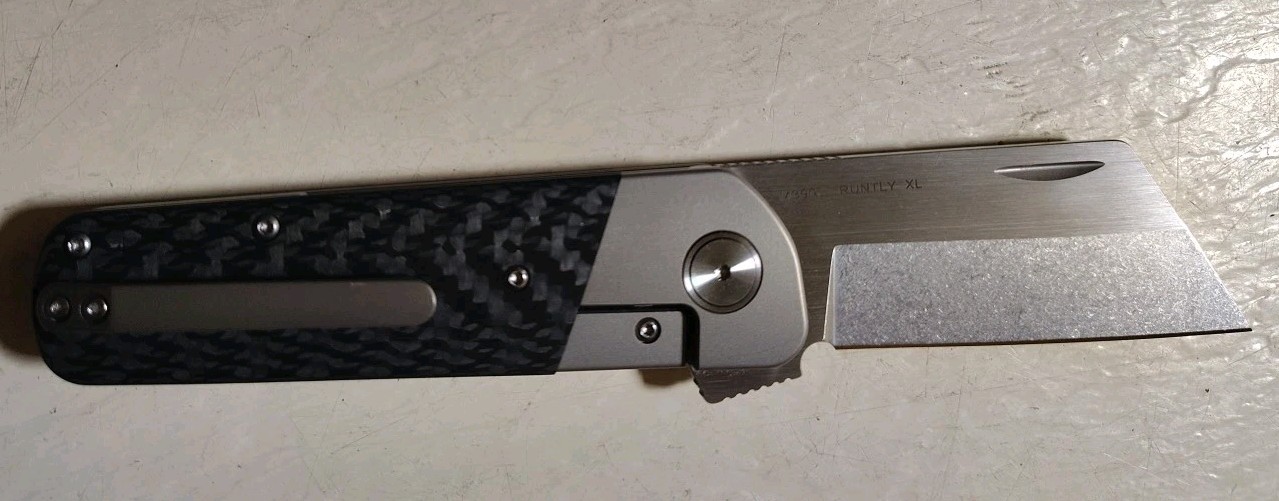 Finch Knife Co RUNTLY XL Dark Side Flipper 3.15″ M390 Wharnie Ti w/CF Handle