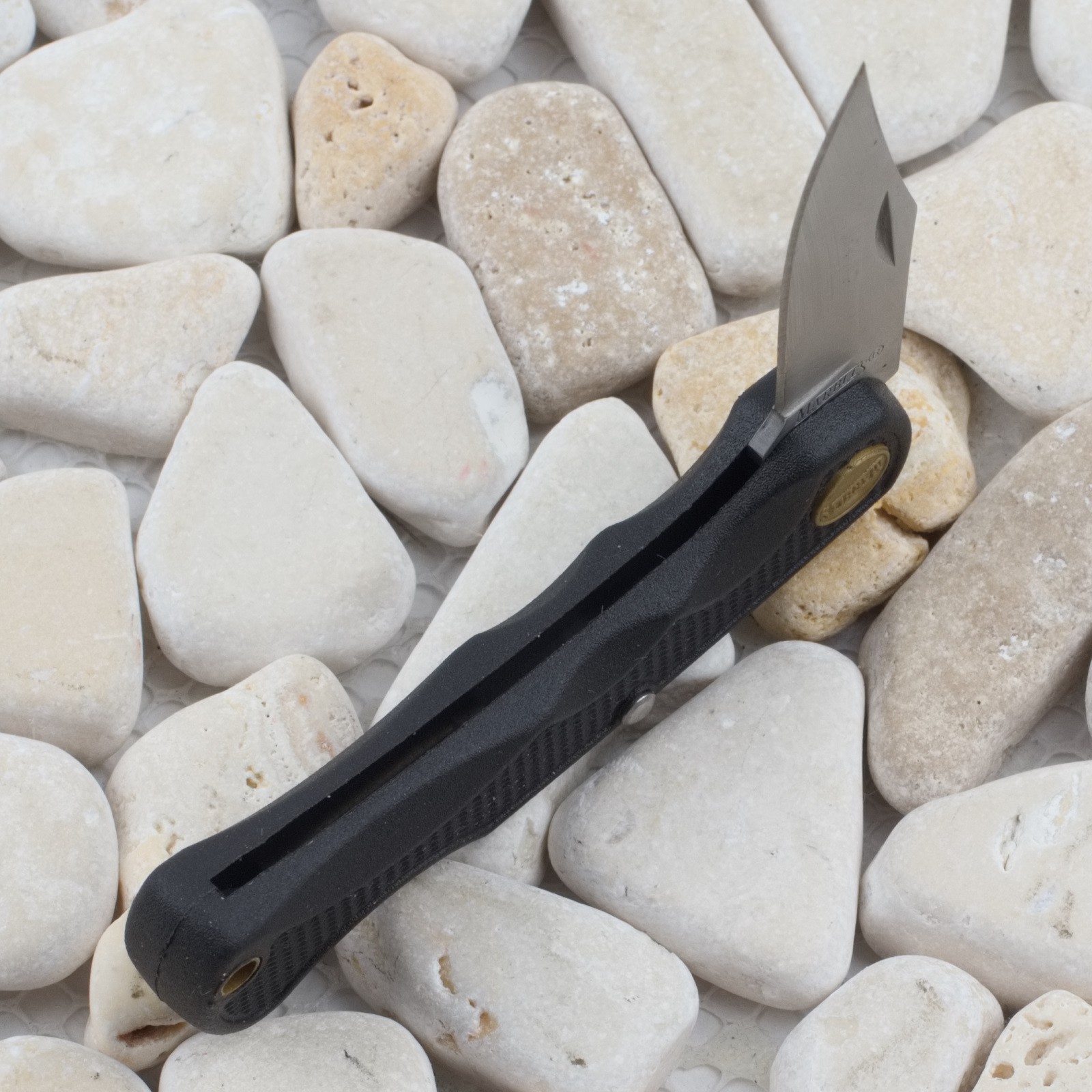 Marbles Black Lockback Folding Pocket Knife MR567 Clip Point Blade