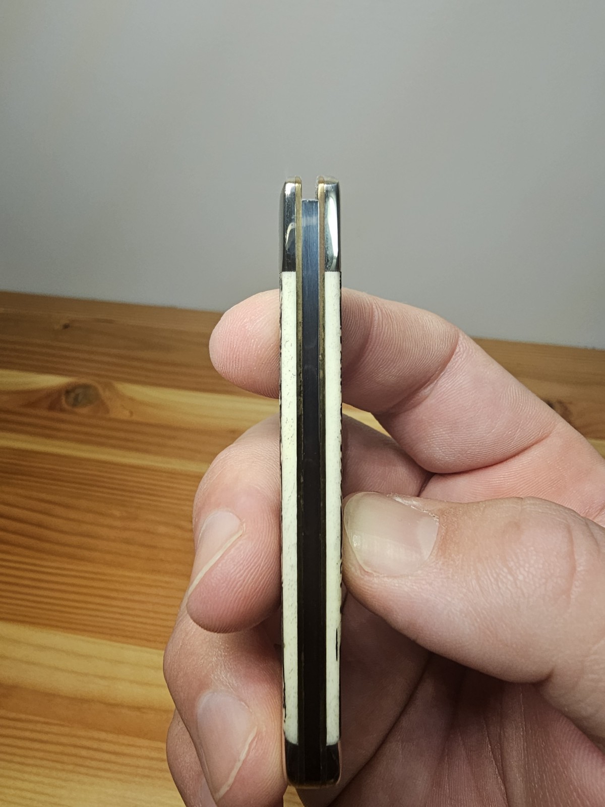 2011 Case XX 61117 Swayback Gent Knife CCC Exclusive Smooth Bone Numbered