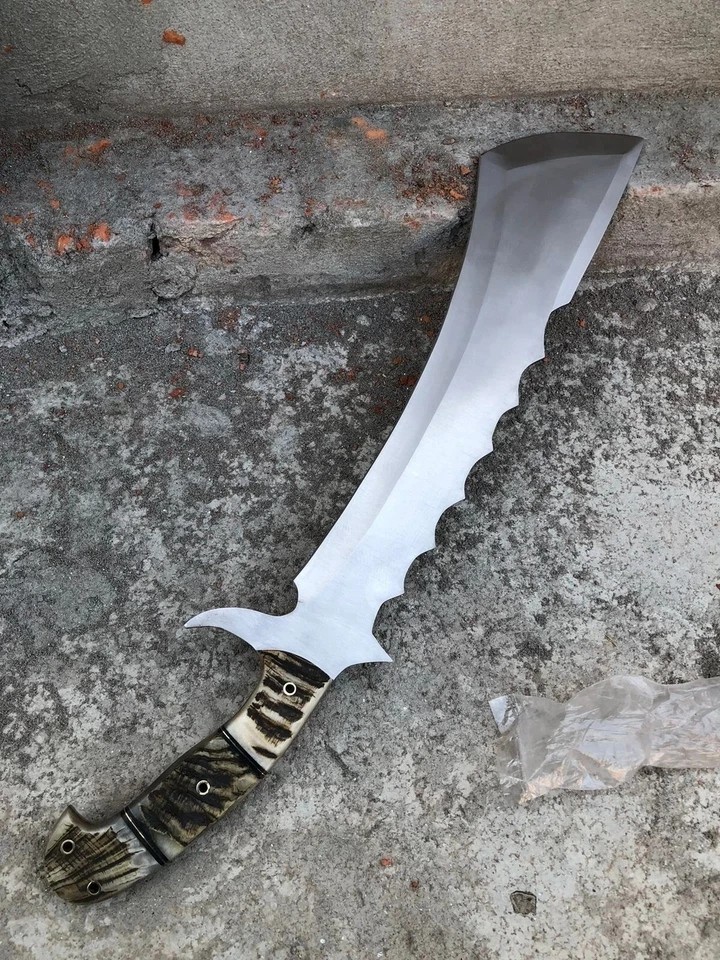 CUSTOM HANDMADE D2 TOOL STEEL HUNTING 24 INCHES RAM HORN HANDLE
