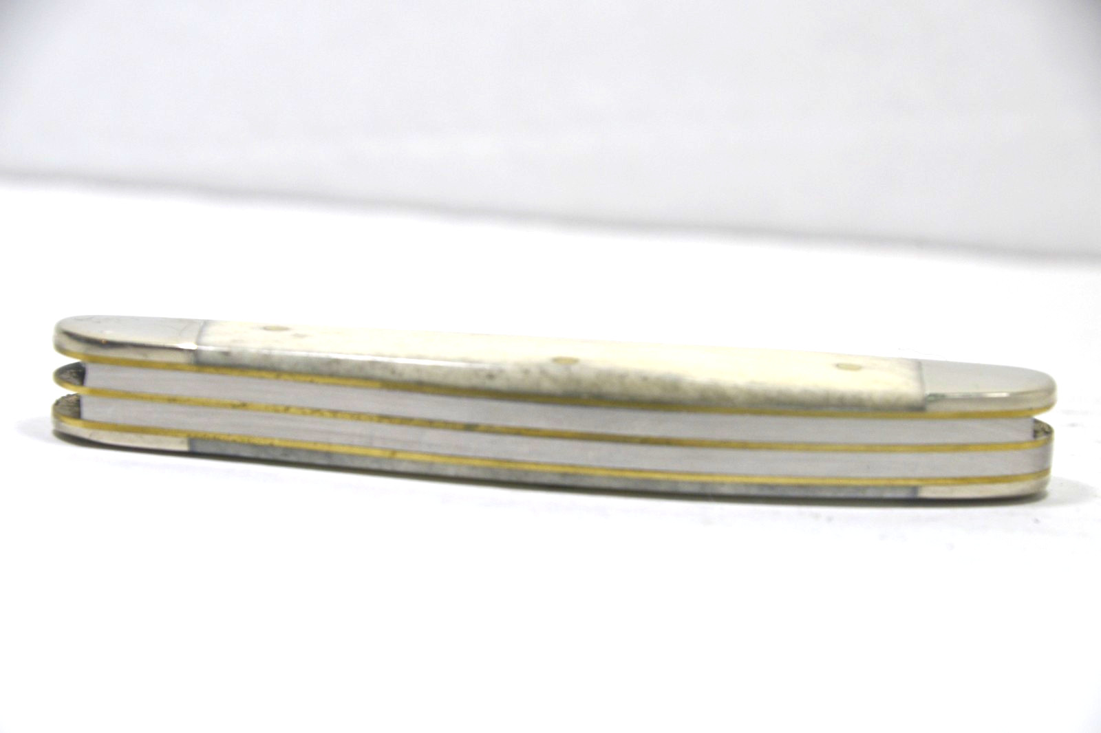 Case XX TB6339 Tony Bose Natural Smooth Bone Pocketknife 2025, serrated edge