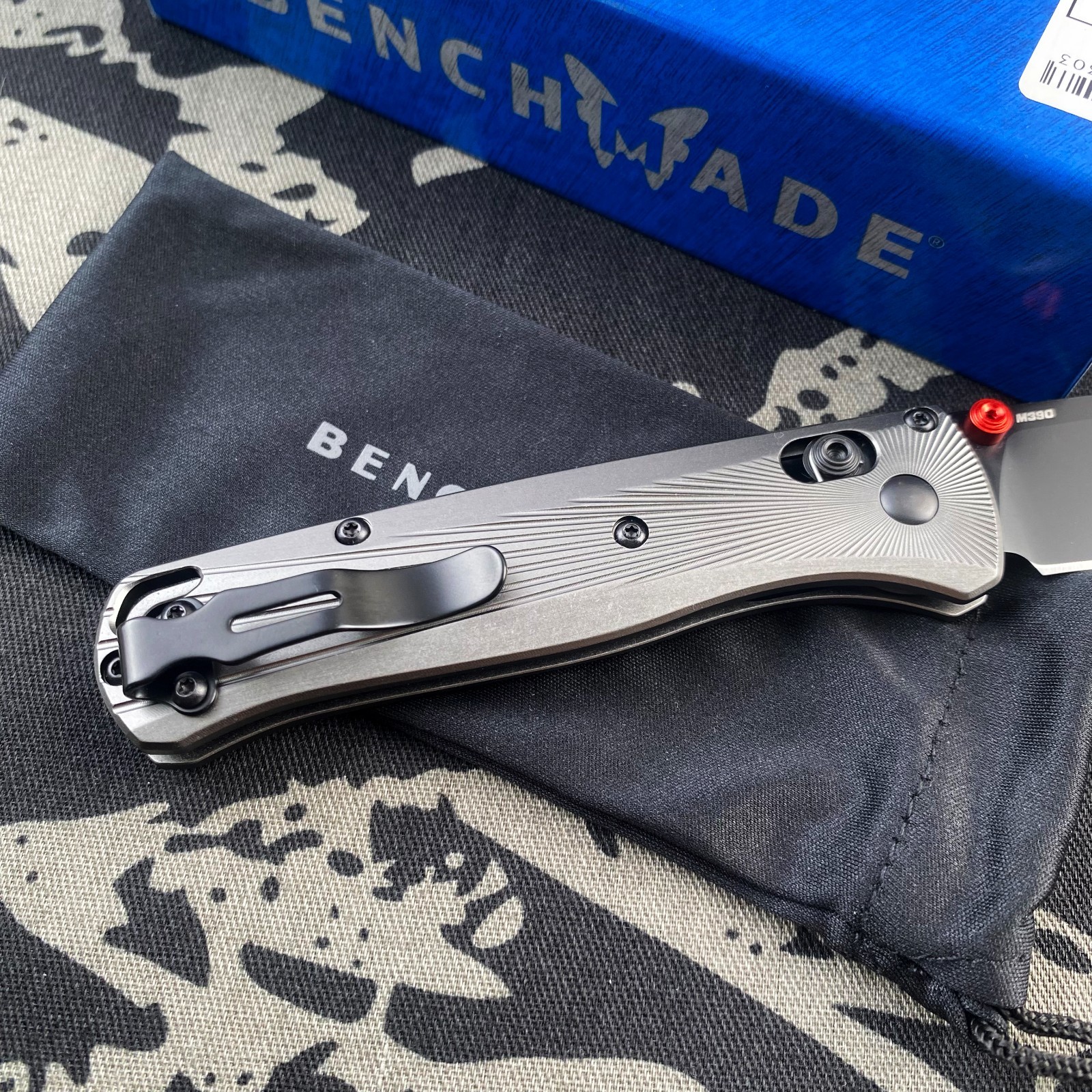 Benchmade 535BK-4 Bugout Gray Aluminum Handle M390 Stainless Steel Folding Knife