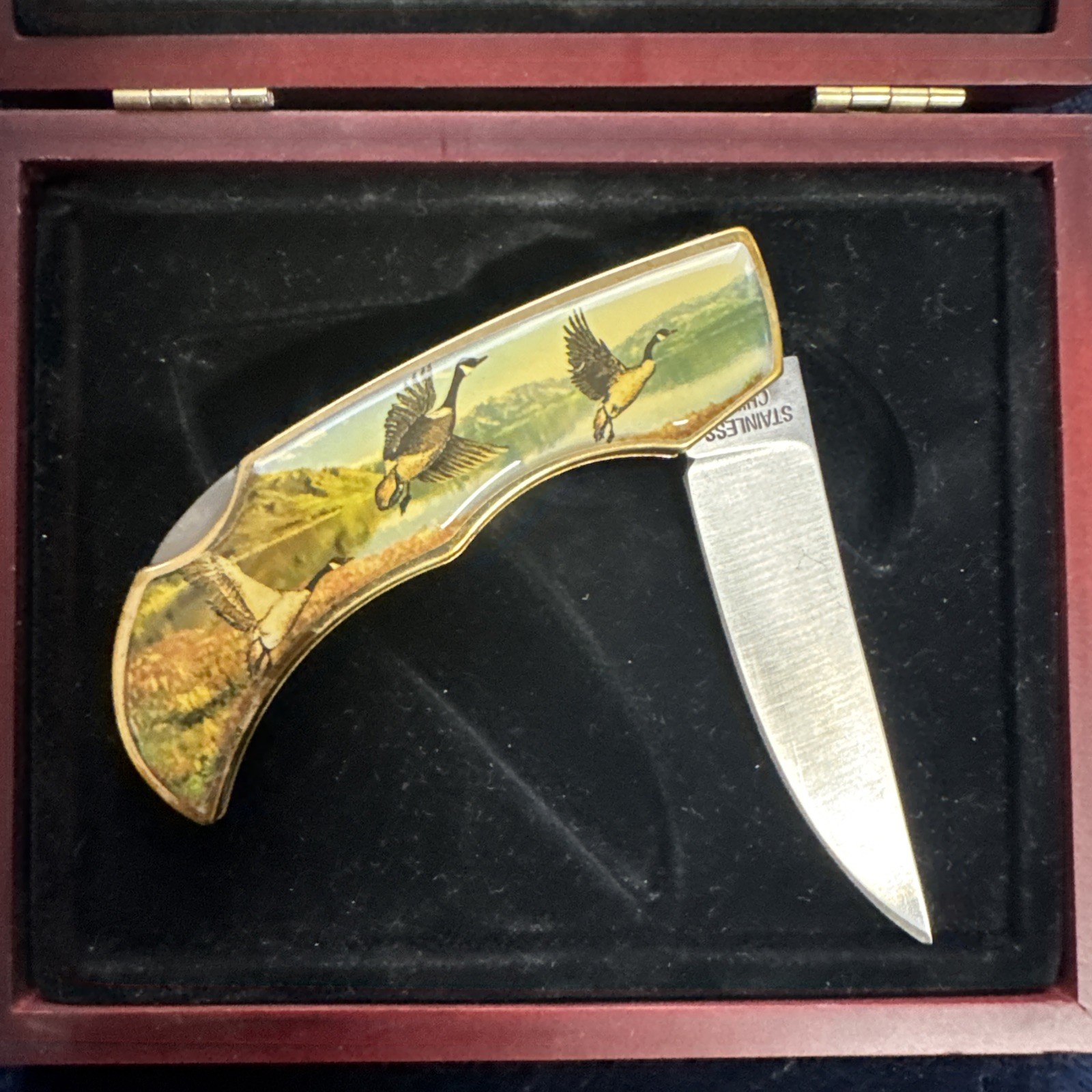 WILD GEESE COLLECTOR POKET KNIFE – STAINLESS STEEL – NEW IN BOX – MADE IN CHINA