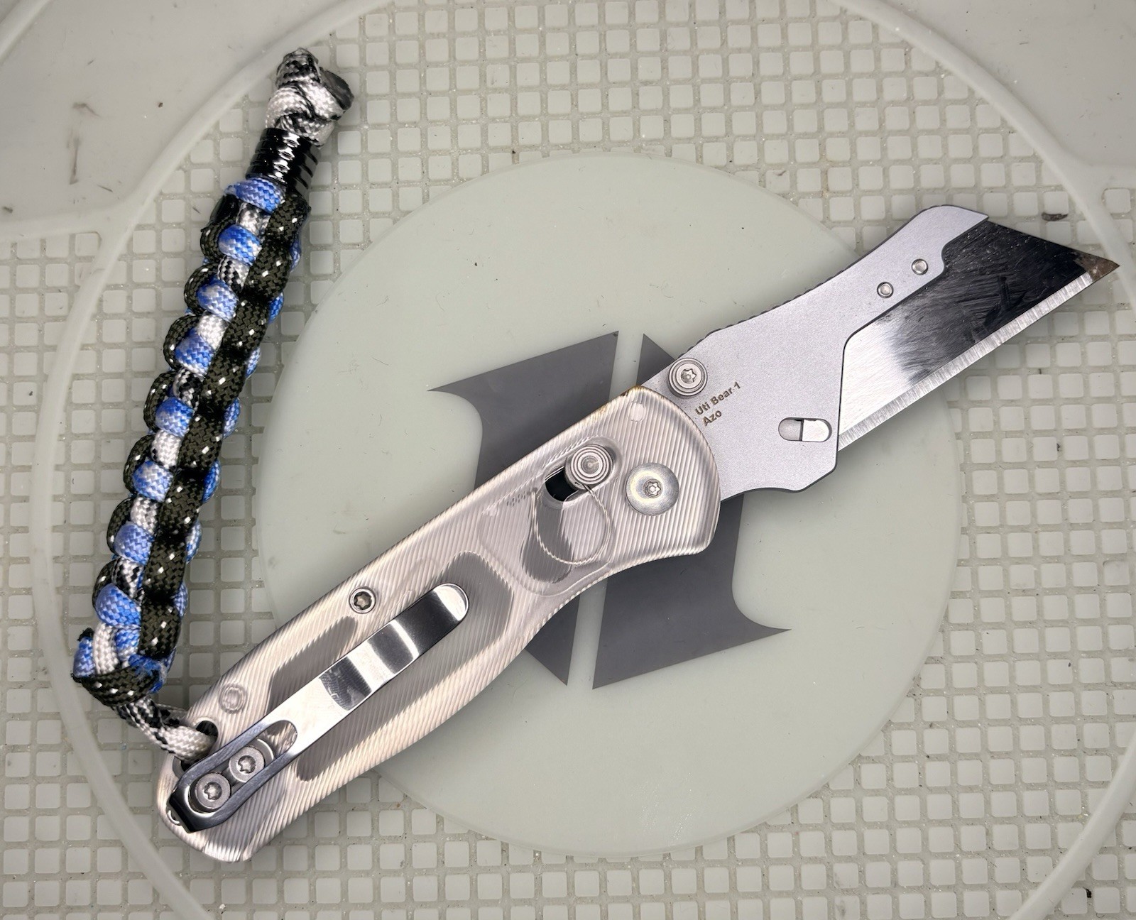 Kizer Cutlery Drop Bear Utility Clutch Lock Folding Pocket Knife 2.75in Blade