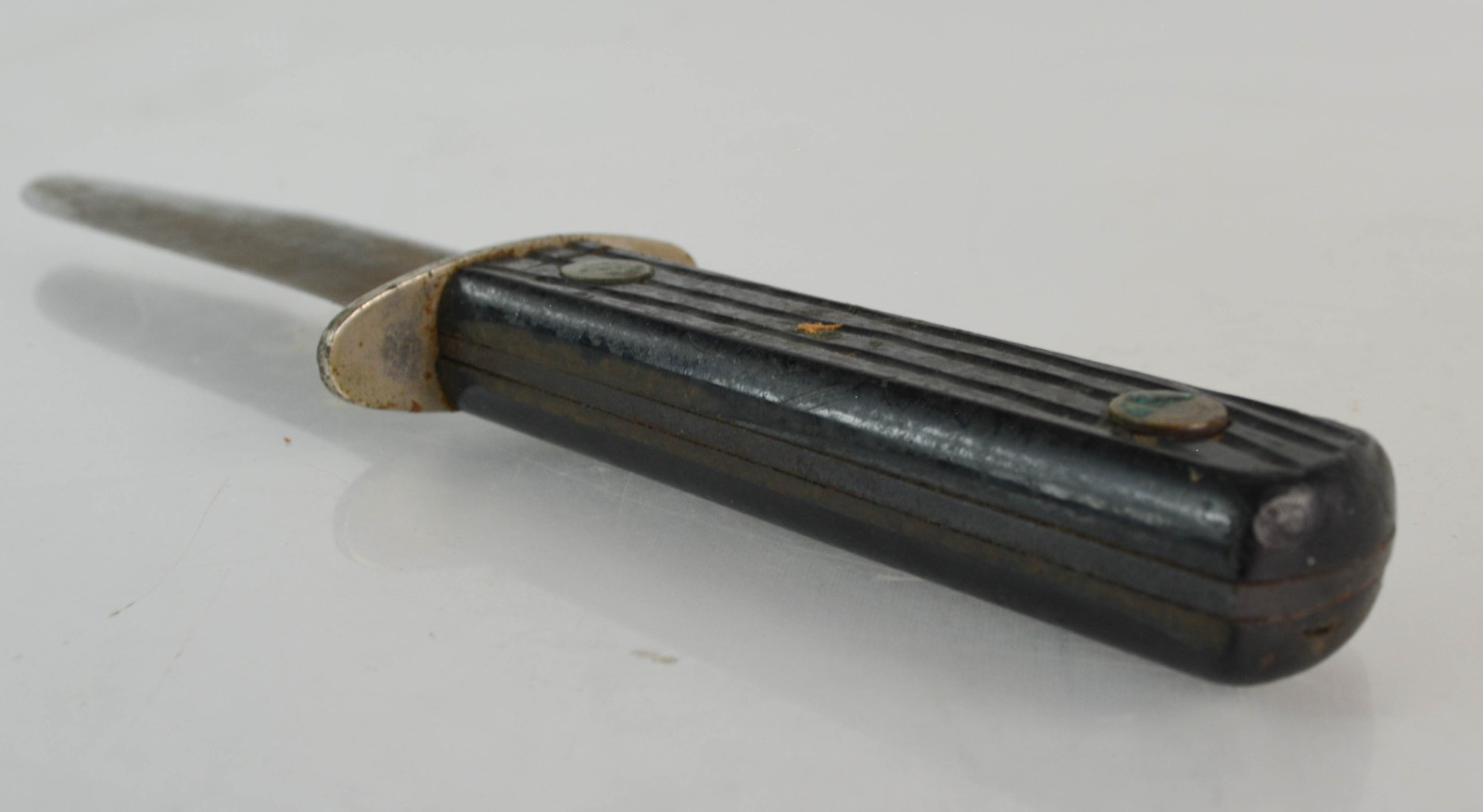 UNBRANDED Hunting Knife with Leather Sheath (Vintage yes / Antique not yet)