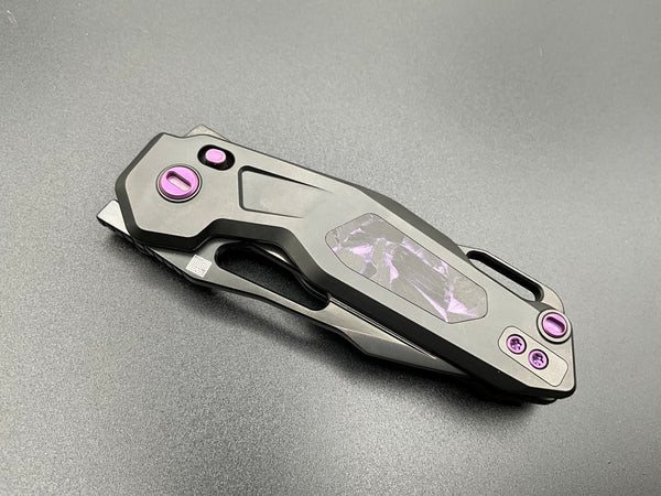 Ketuo Mini Griffin Folding Knife 3″ Bohler M390 Steel Blade Titanium/CF Handle