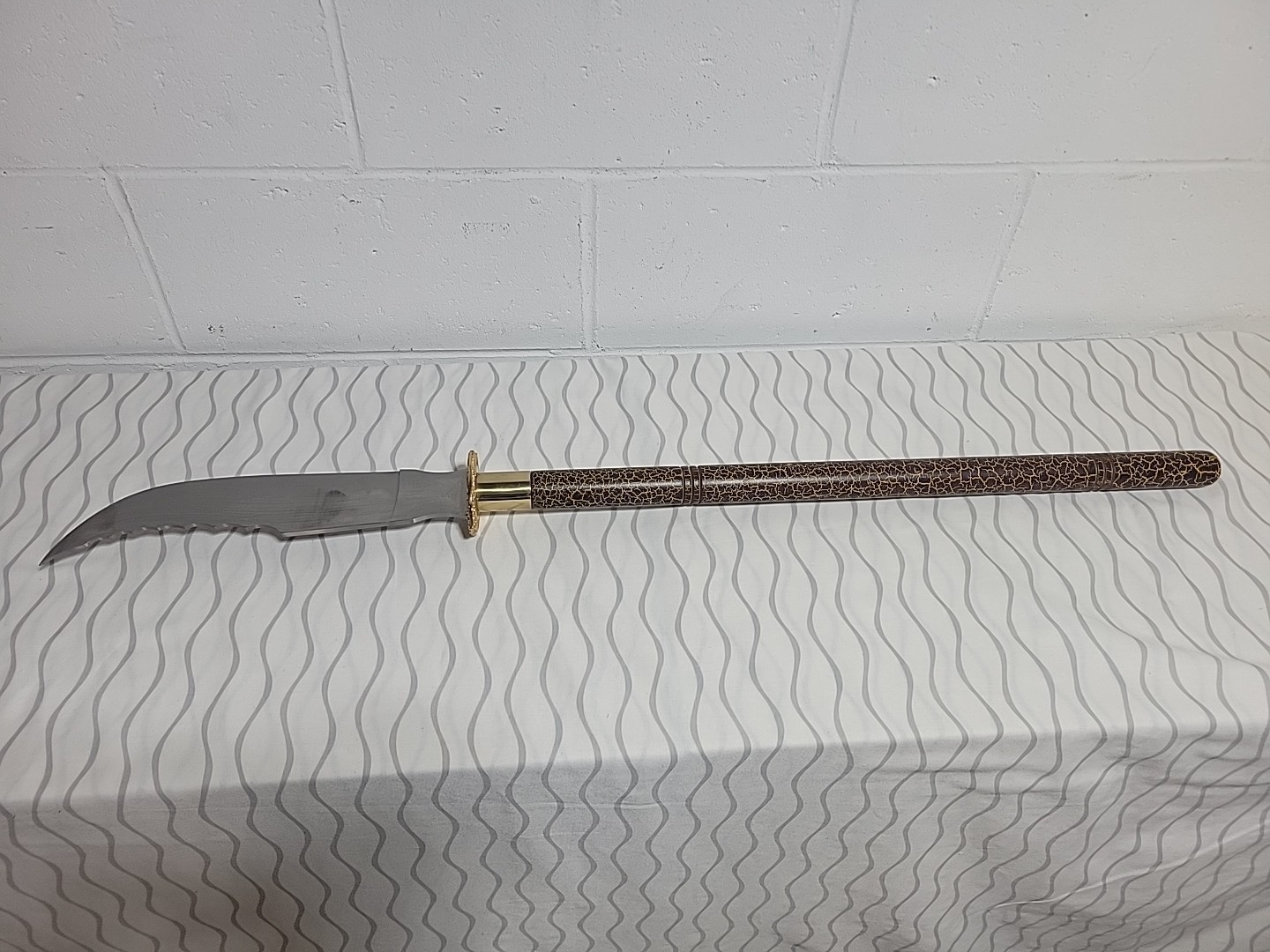 Vintage 37.5″ Chinese Dao Short Broadsword Taiwan – Bamboo Engraved Blade Wushu