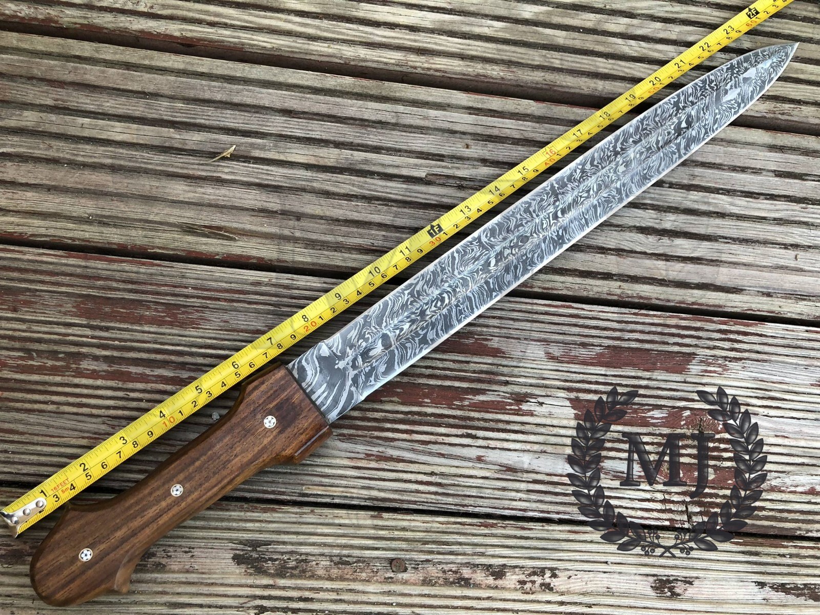 Custom Handmade Damascus Steel Hunting Sword Warrior Sword Double Edge Sheath