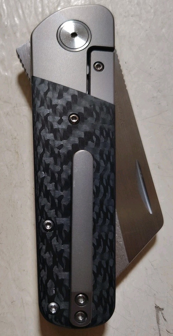 Finch Knife Co RUNTLY XL Dark Side Flipper 3.15″ M390 Wharnie Ti w/CF Handle