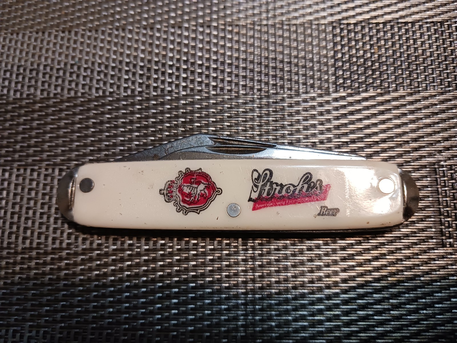 VINTAGE USA BRANDED ADVERTISING STROH’S BEER 2 BLADE EQUAL END JACK KNIFE