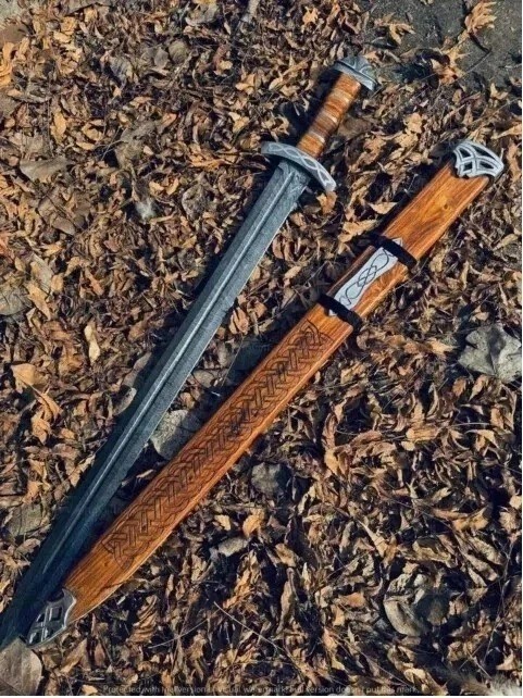 Hand Forged Damascus steel Viking Sword Sharp / Battle Ready Medieval Sword