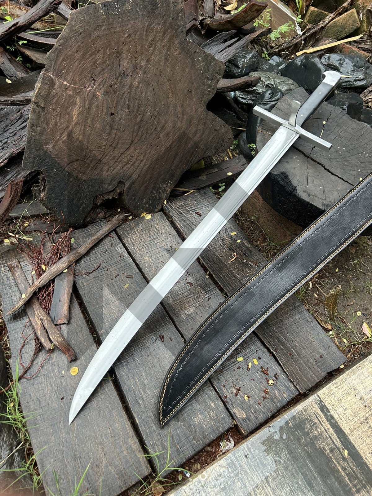 Handmade 34» Carbon Steel – Double Handed Messer Sword with Leather Sheath