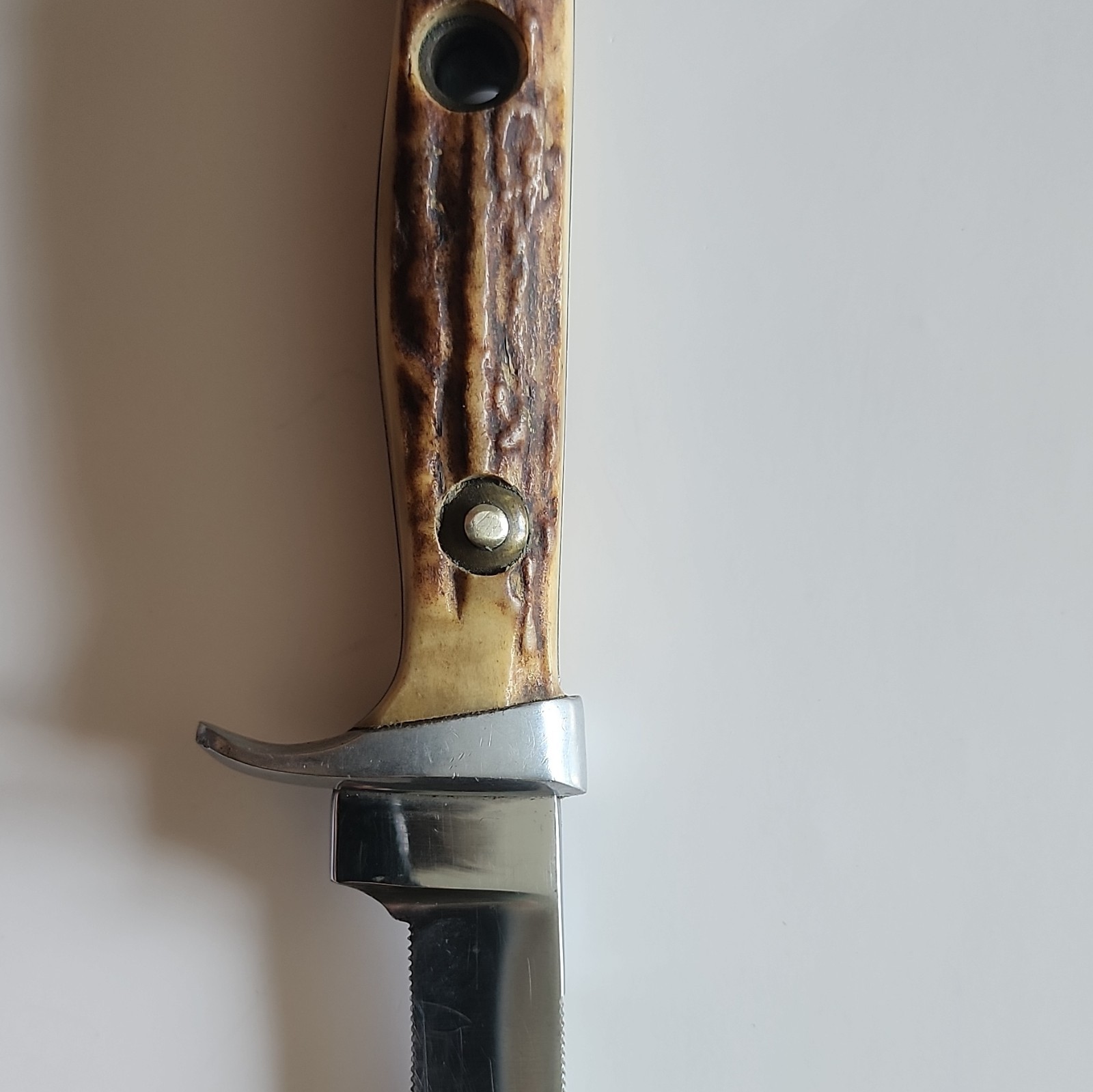 PUMA Hunter’s Companion 6394 Clip Point 4.1-5in Stag SS Knife Sheath Box