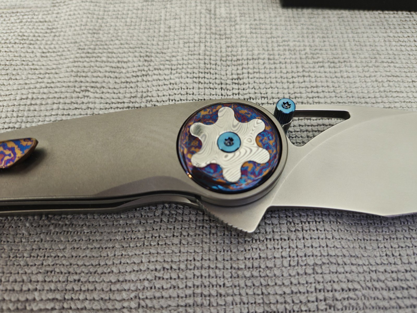 Ketuo Happy Hour M390 Titanium Pocket Knife with Mokuti Inlay