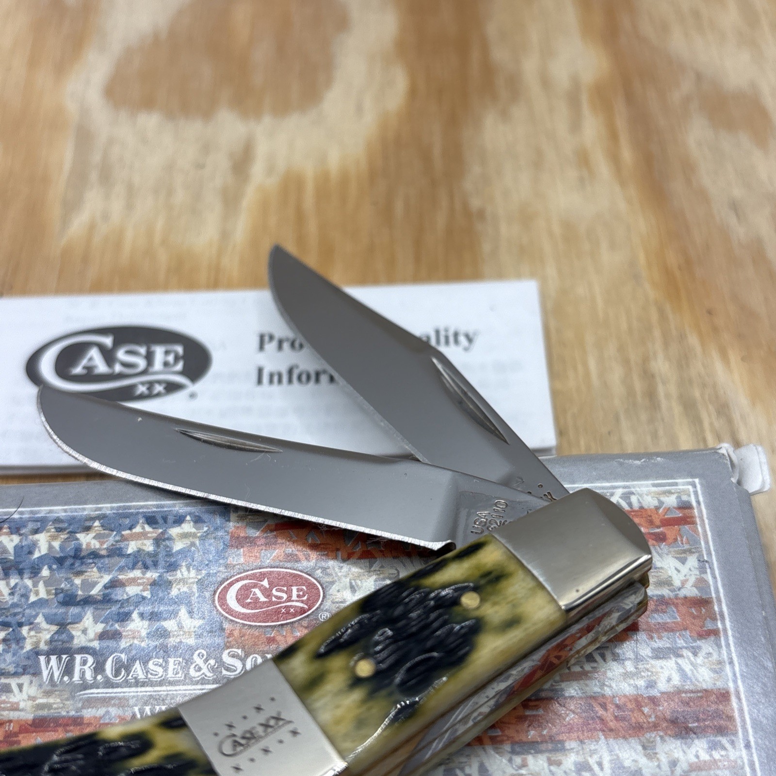 Case XX 2020 TB62110 Tony Bose Green Bone Cigar Band Saddlehorn Knife NIB